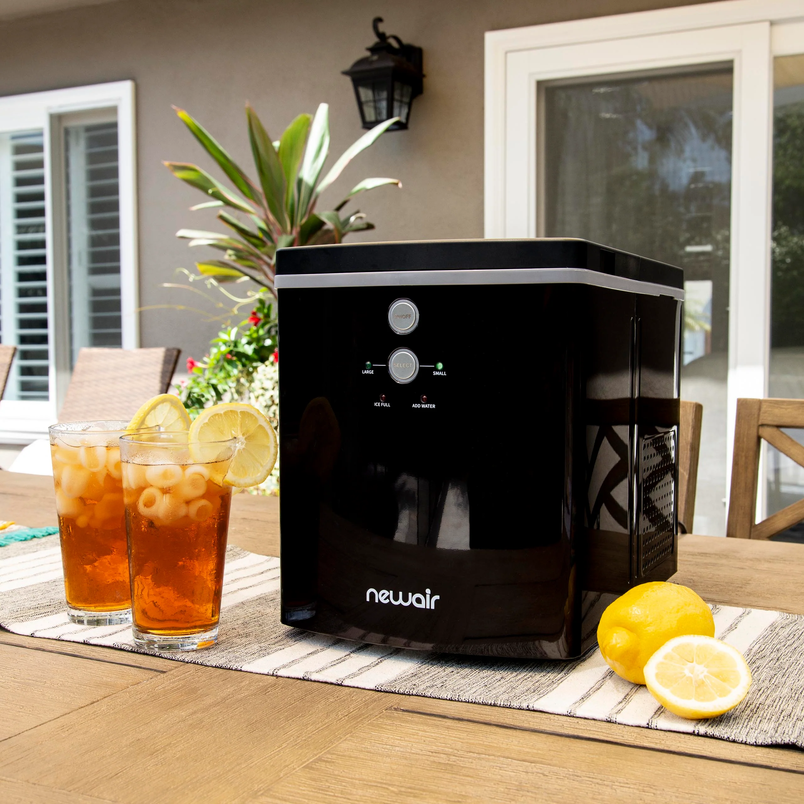 2025 Máquina de Hielo de Encimera Newair® – Cubos de Hielo en Forma de Bala, Negro