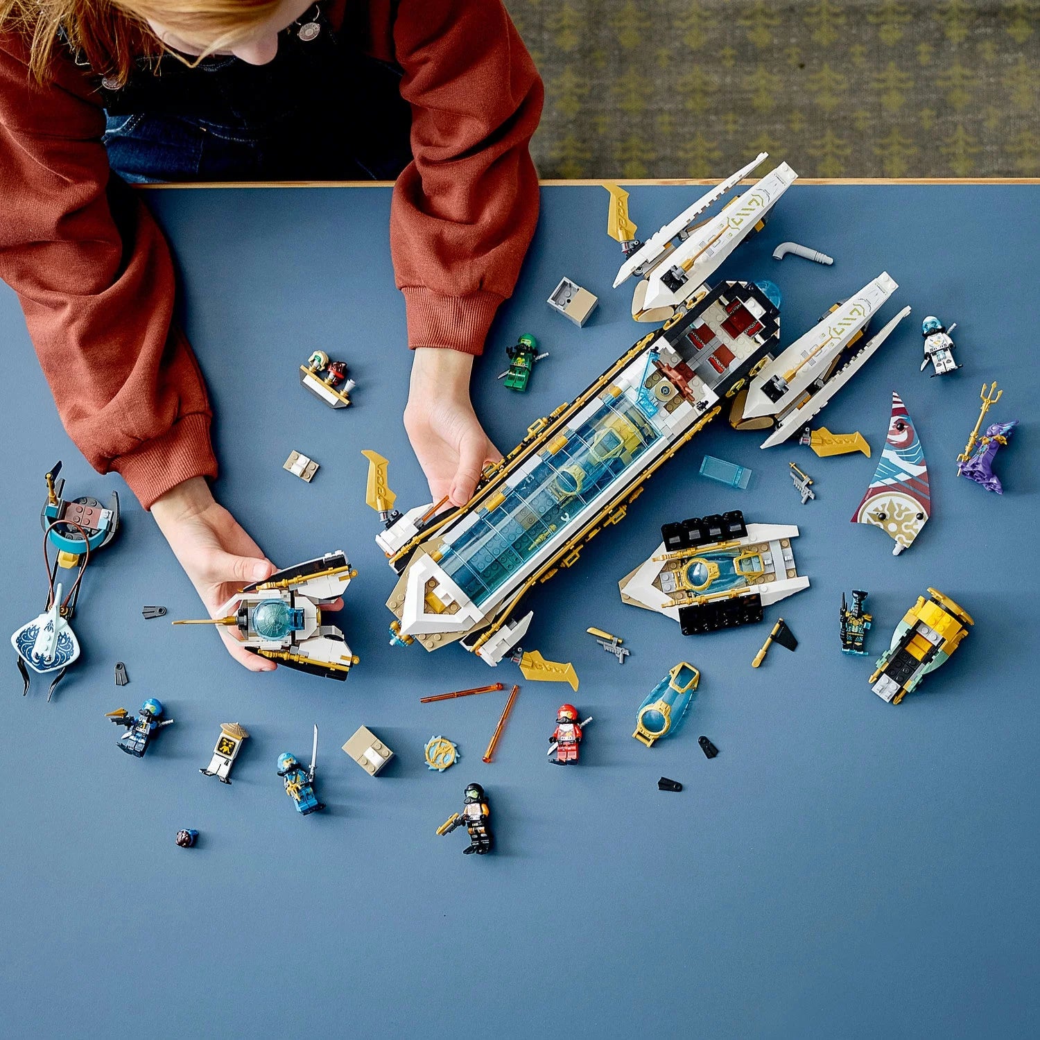 LEGO NINJAGO Hydro Bounty, Set de Construcción de Submarino 71756 con Minifiguras de Kai y Nya, Juguetes Ninja, Regalos para Niños y Niñas a partir de 9 años
