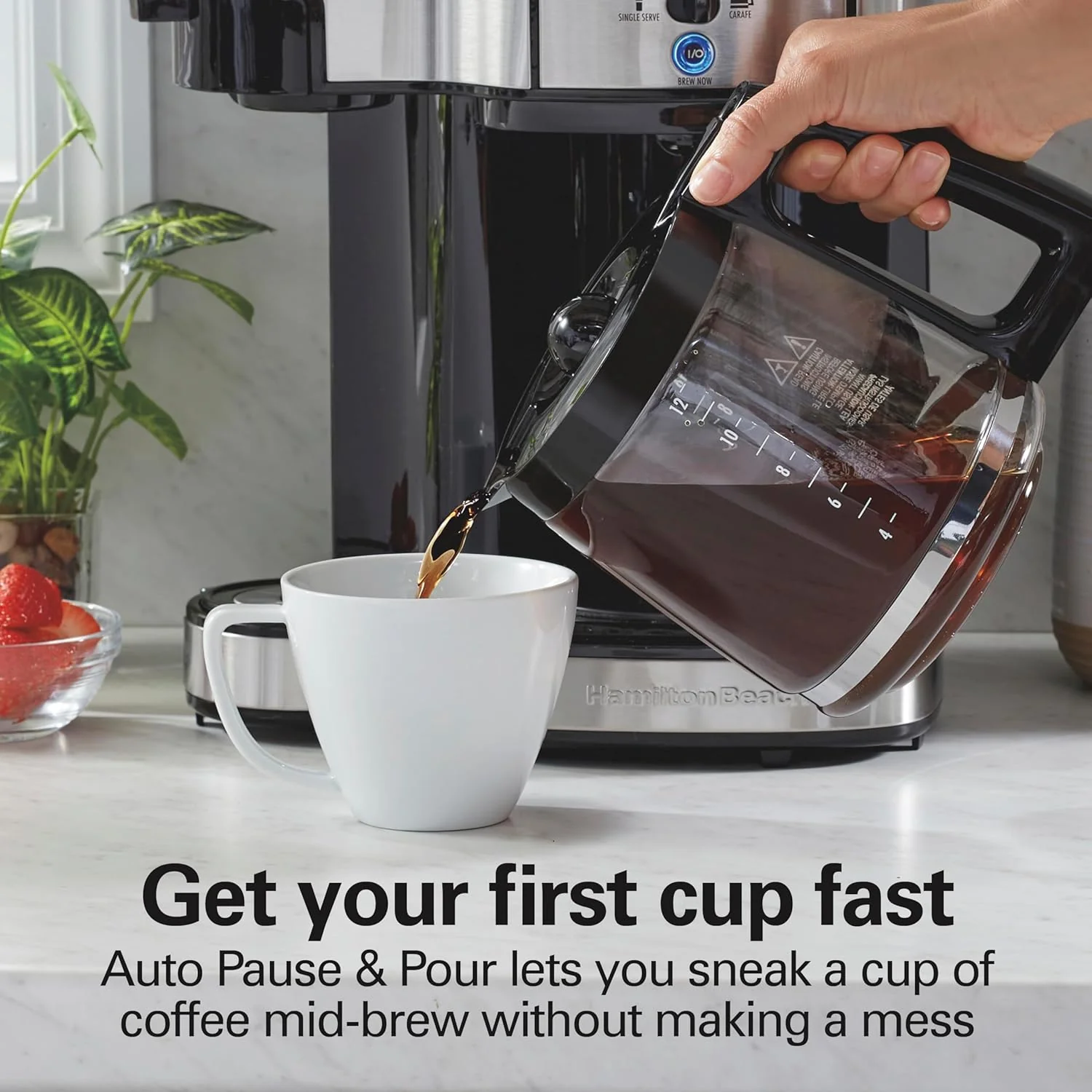 2025 Cafetera de goteo programable 2 en 1 Hamilton Beach, 12 tazas, jarra de vidrio, función pausa y sirve automática, color negro (49980R)