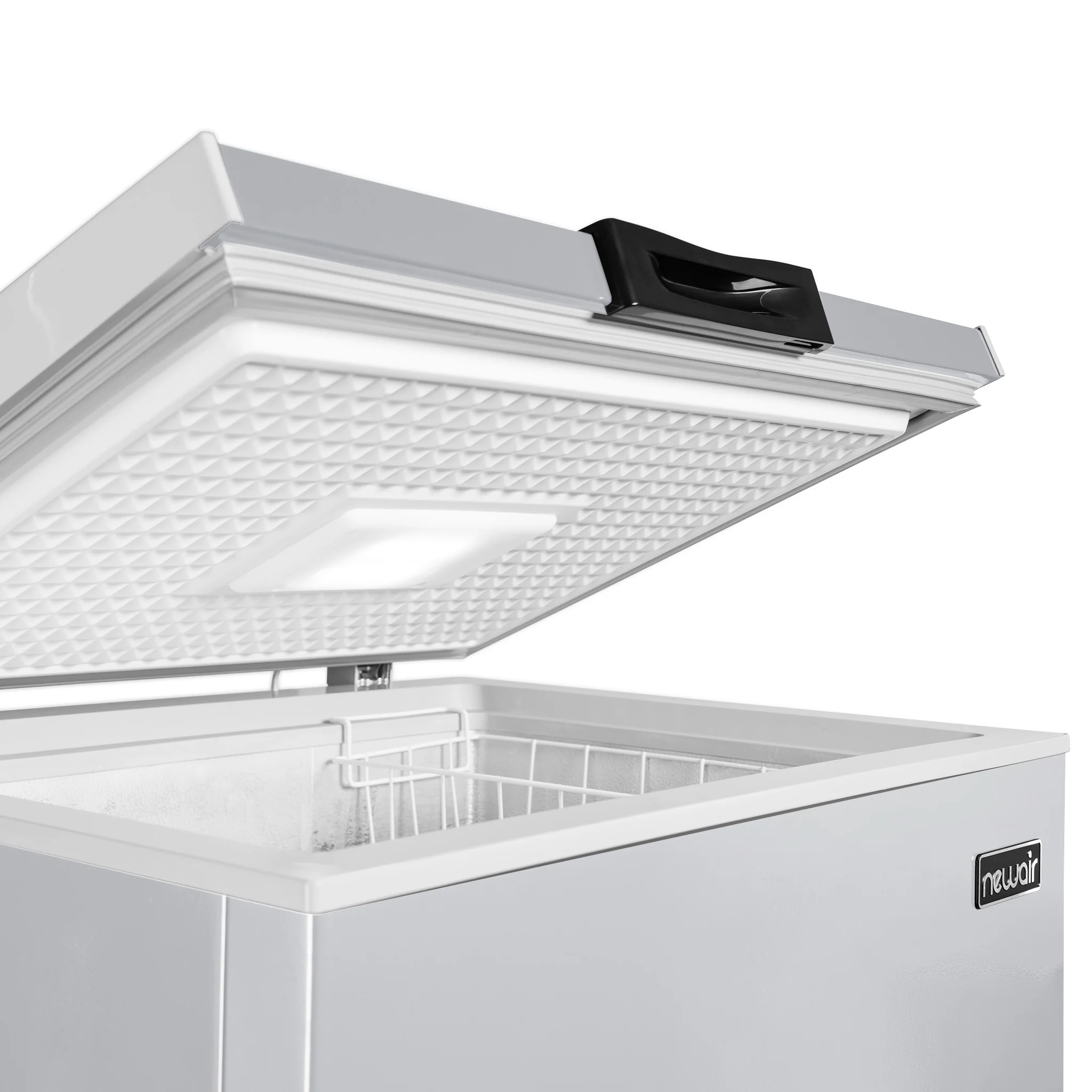 2025 Congelador Horizontal Mini-Profunfo Newair – 5 pies³ – Gris Frío