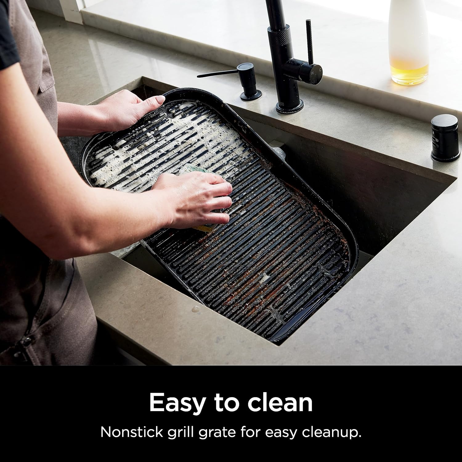 2025 Parrilla y ahumador exterior Ninja Woodfire Pro XL, termómetro, master grill 4 en 1, barbacoa ahumador, freidora de aire exterior, horno, portátil, parrilla eléctrica, gris oscuro, modelo OG850