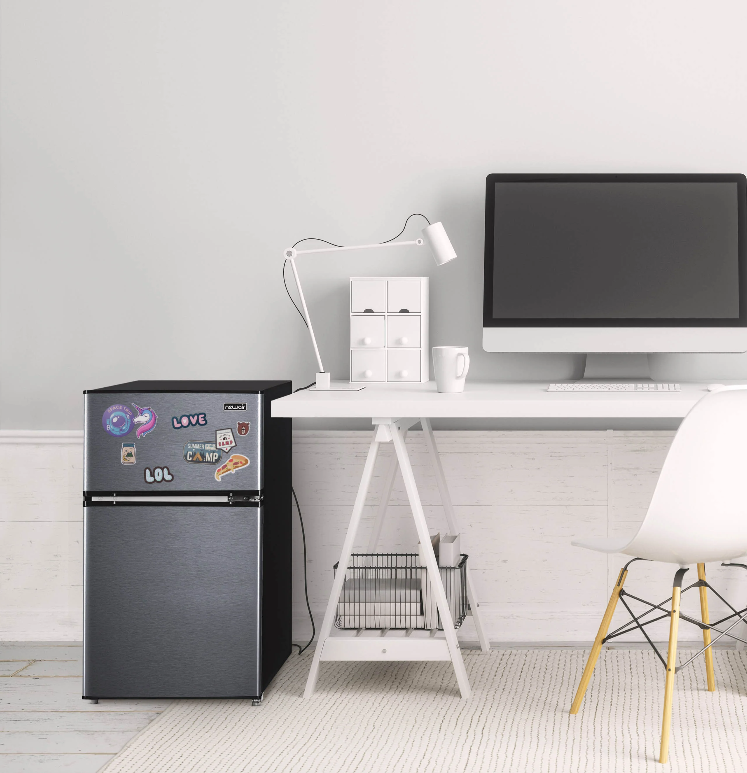 2025 Refrigerador Mini Bar Compacto Newair con Congelador – Negro (3,1 pies³)