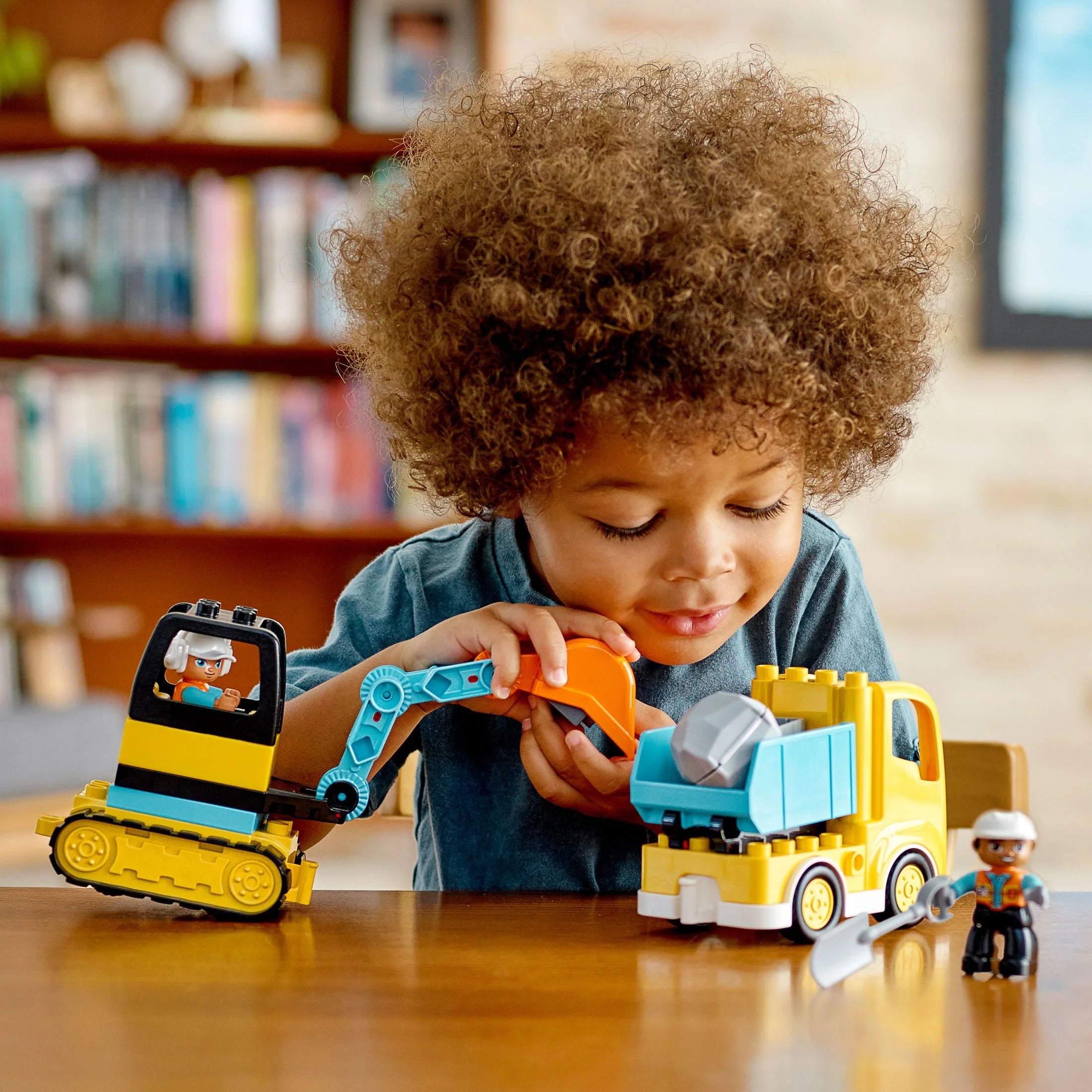 LEGO DUPLO Ciudad Camión y Excavadora de Orugas Vehículo de Construcción 10931, Juguete para Niños y Niñas de 2 a 4 Años, Desarrollo de Habilidades Motoras Finas