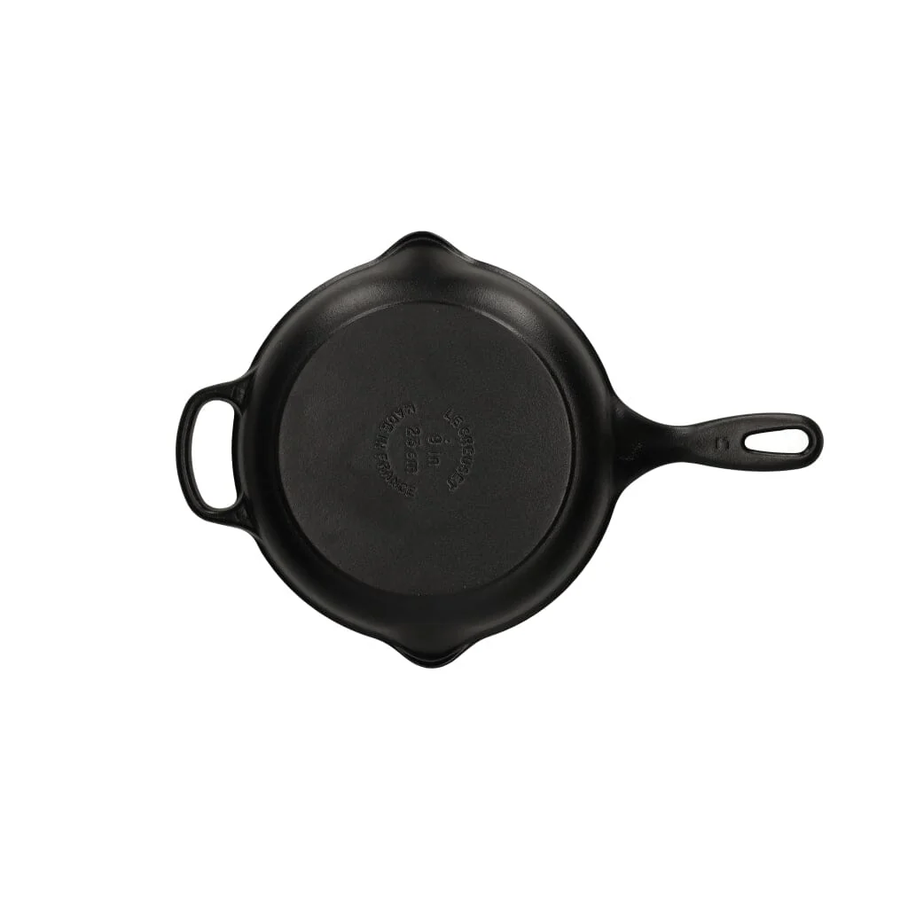 2025 Le Creuset - Sartén Signature redonda negro mate 23 cm