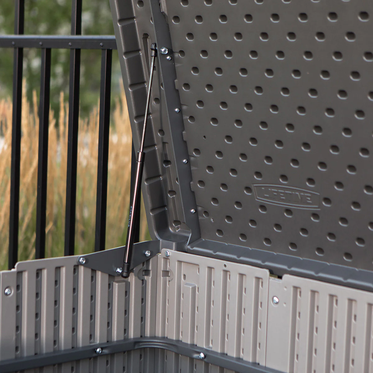 2025 Lifetime Caseta de almacenamiento horizontal 1,9 x 1,1 m – Capacidad 2.407 L