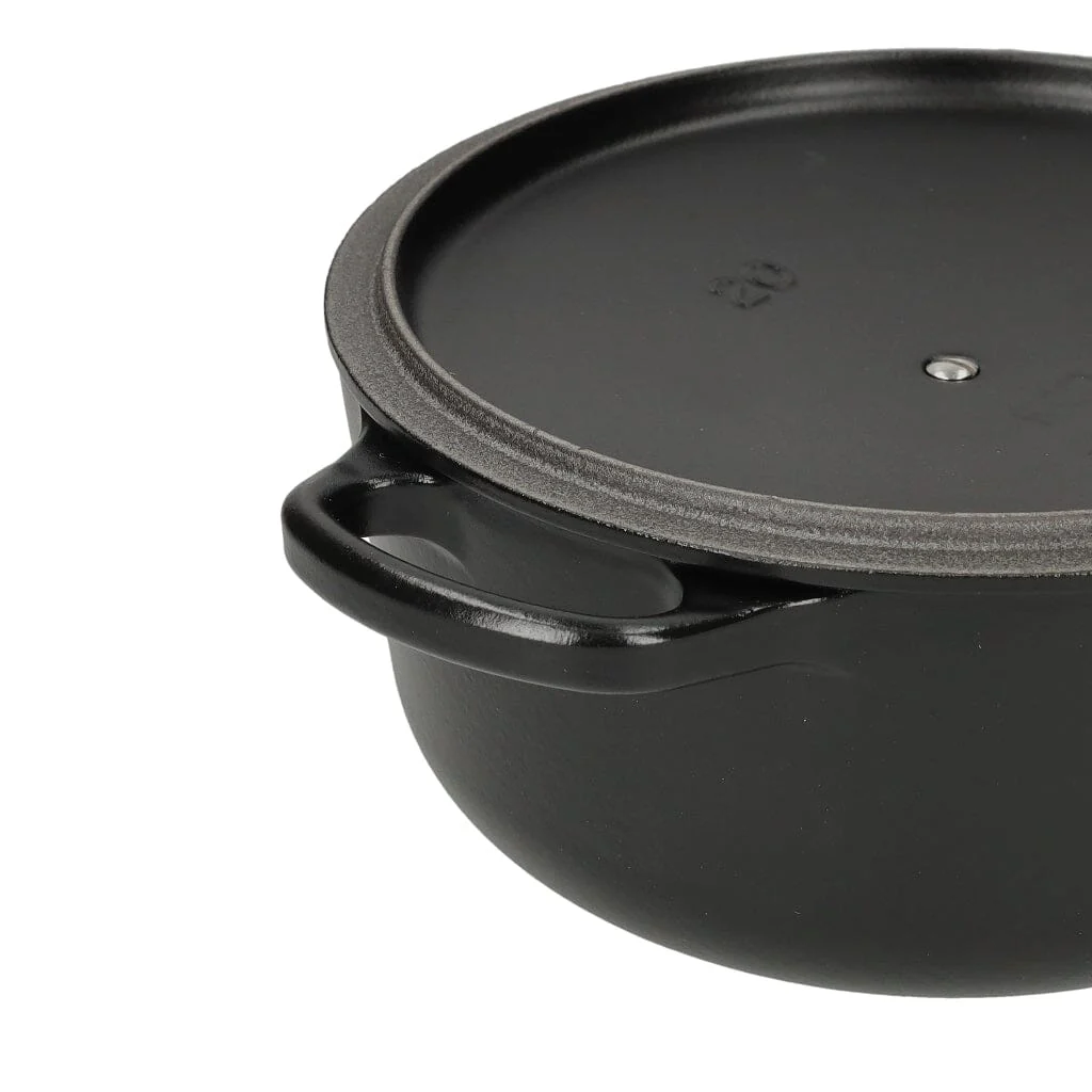 2025 Le Creuset - Sartén para asar / guisar Signature redonda negro mate 20 cm 2,4 l (interior negro)