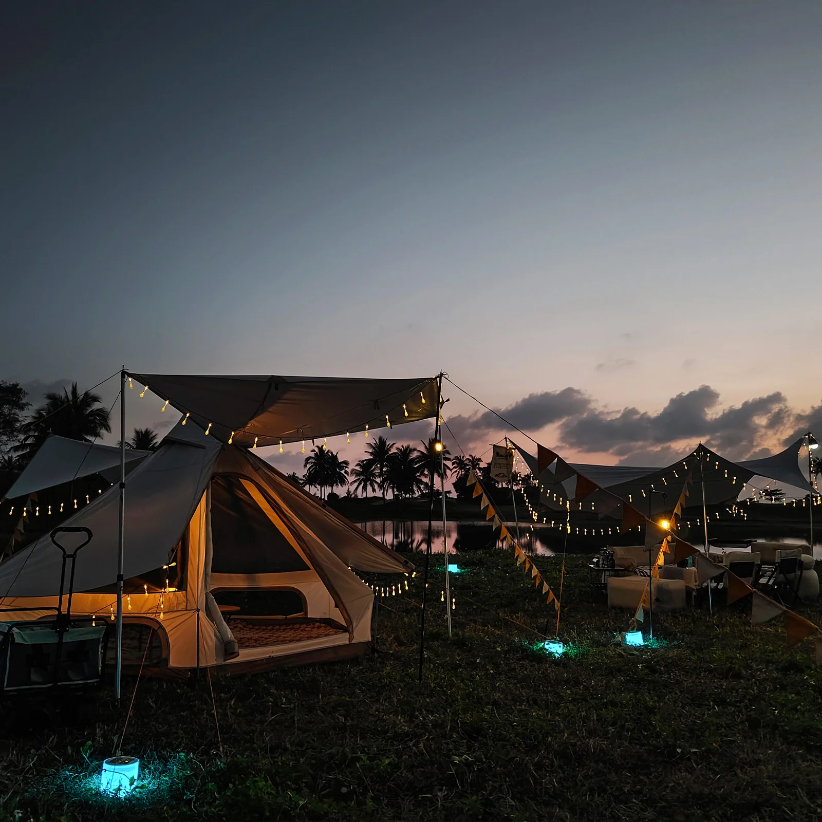 2025 KingCamp Dschingis 320 Light – Tienda tipi para 2 personas con 3,2 m de diámetro, 3000 mm de columna de agua y toldos solares modulares para glamping y festivales