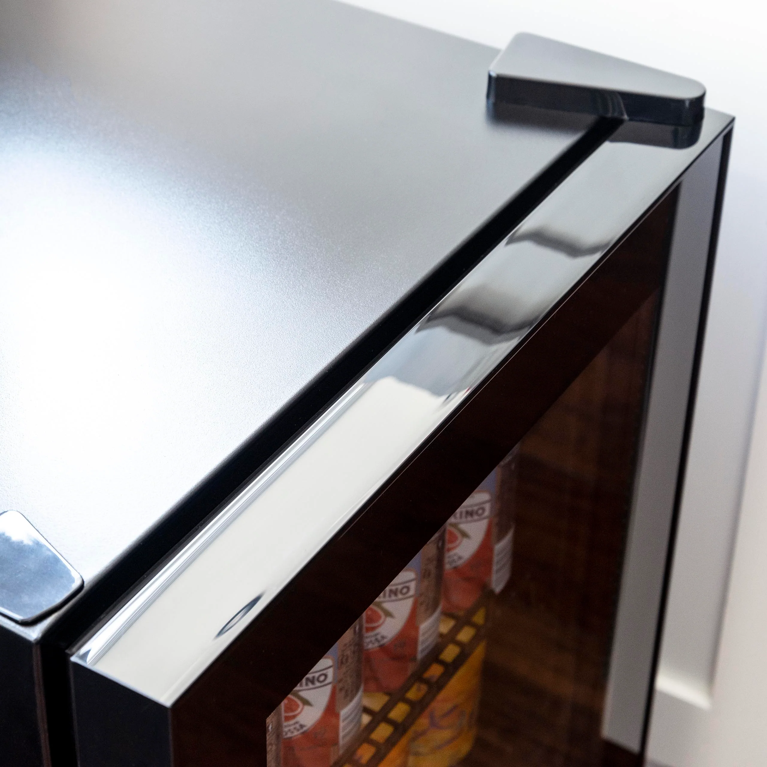 2025 Newair® Refrigerador de Bebidas Independiente Negro - 126 Latas - 18,8”