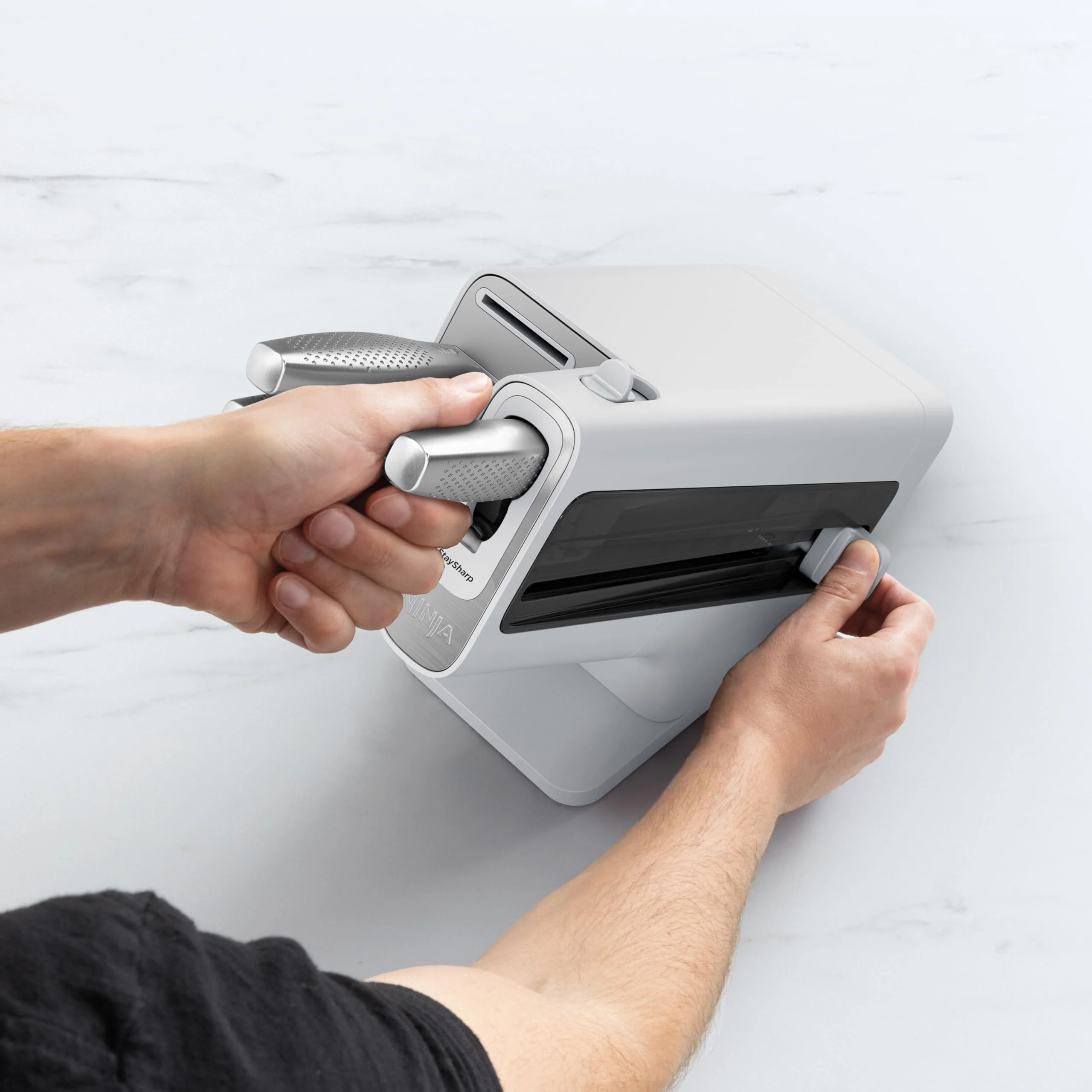 2025 Ninja Foodi MAX Freidora de Aire Doble Zona, 9,5 L cobre/negro, AF400EUCP + Set de Cuchillos Ninja StaySharp blanco, K62006EUWH + Sartén de acero inoxidable Ninja Foodi ZEROSTICK 28 cm, C60028EU