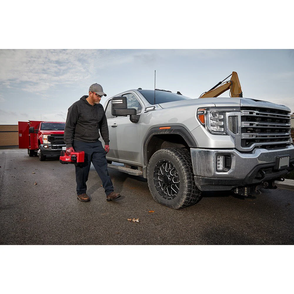 2025 Milwaukee 2848-20 M18 Inflador Compacto de Neumáticos, Solo Herramienta