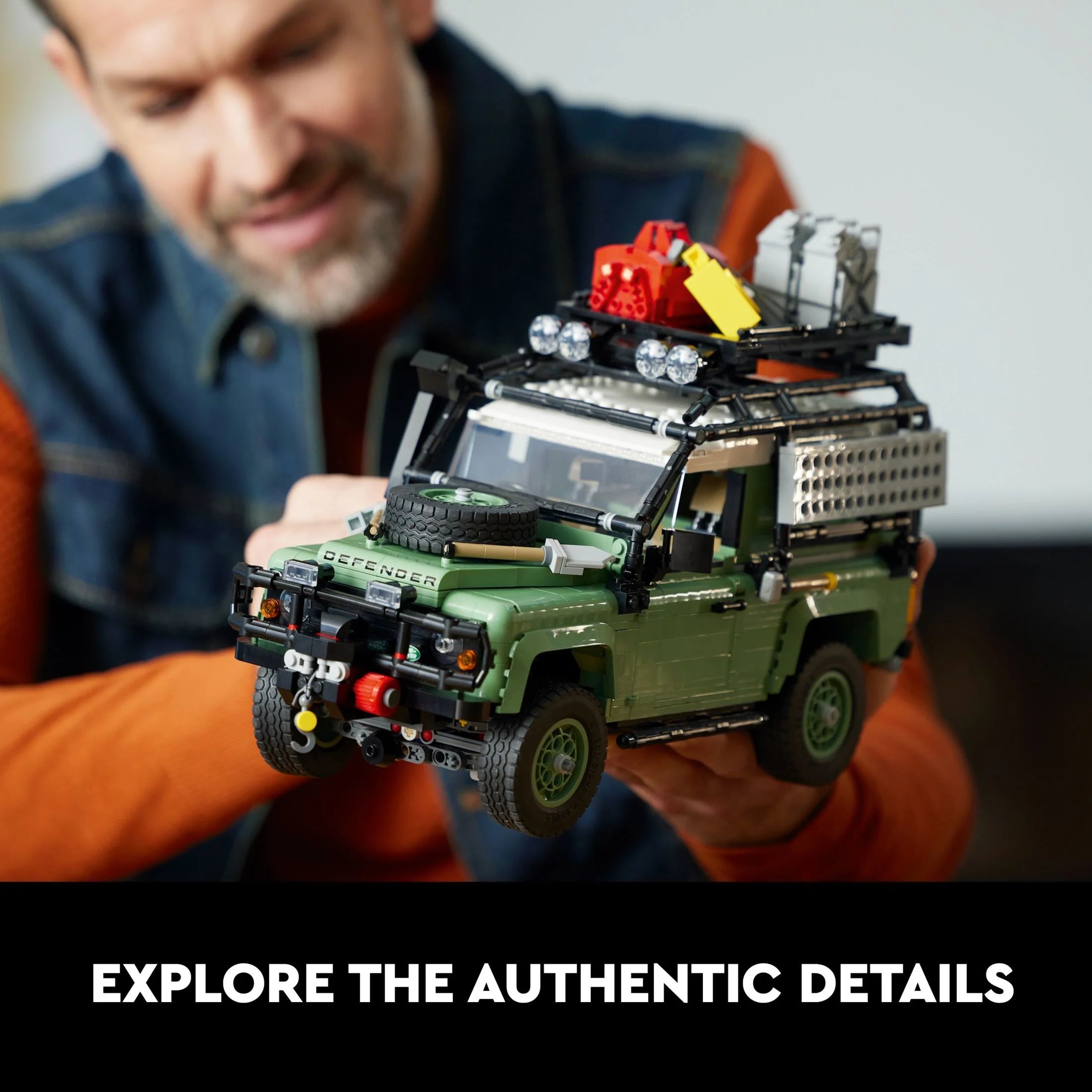 LEGO Icons Land Rover Classic Defender 90 10317 – Set de Construcción de Auto para Adultos y Amantes de Autos Clásicos, Proyecto Inmersivo Basado en un Ícono Todo Terreno, Gran Regalo de Graduación para Él o Ella