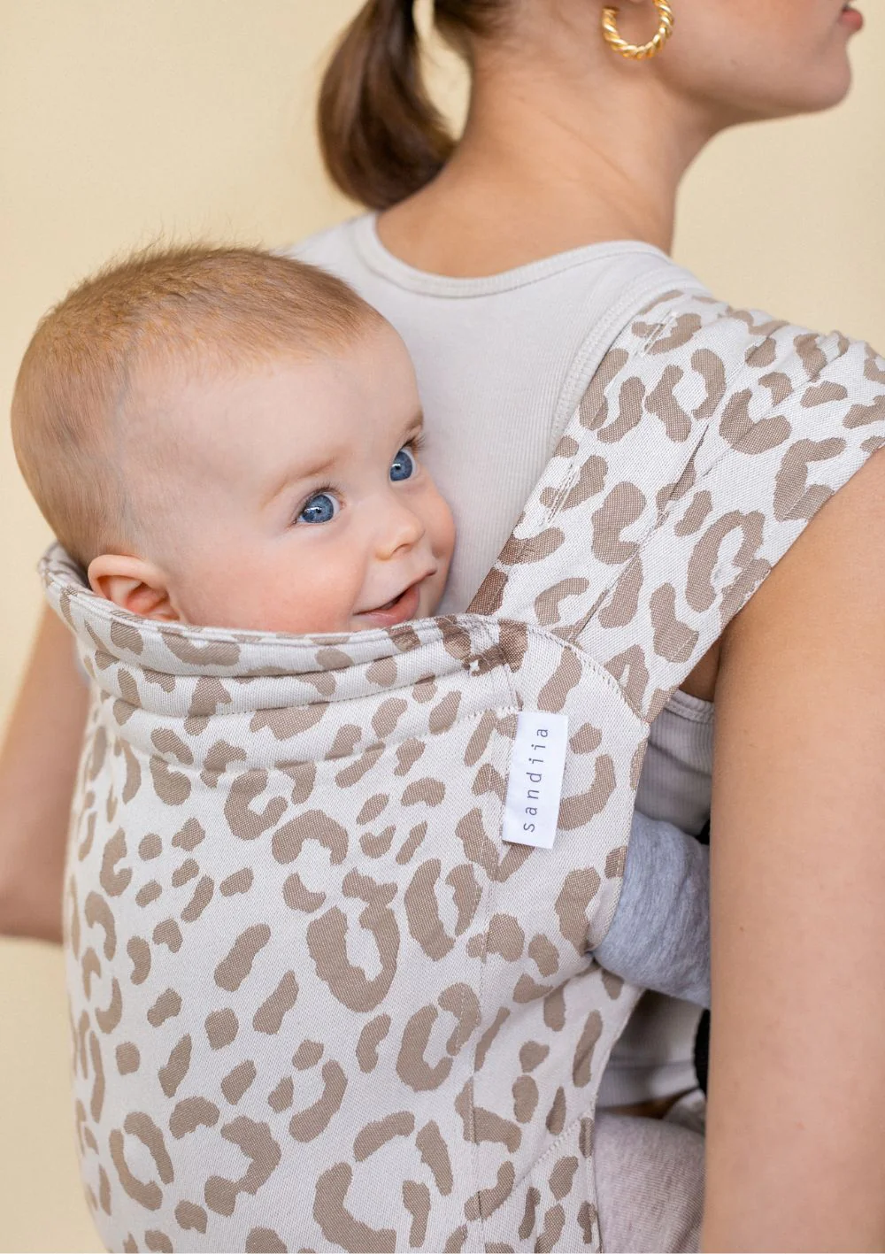 2025 Portabebé 'Tiimeless' Leodiia Sand