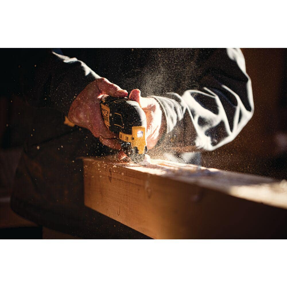 ATOMIC Kit Combo Inalámbrico sin Escobillas de 20V MAX con (2) Baterías de 1.5Ah, Cargador y Bolsa – Modelo DCK224C2