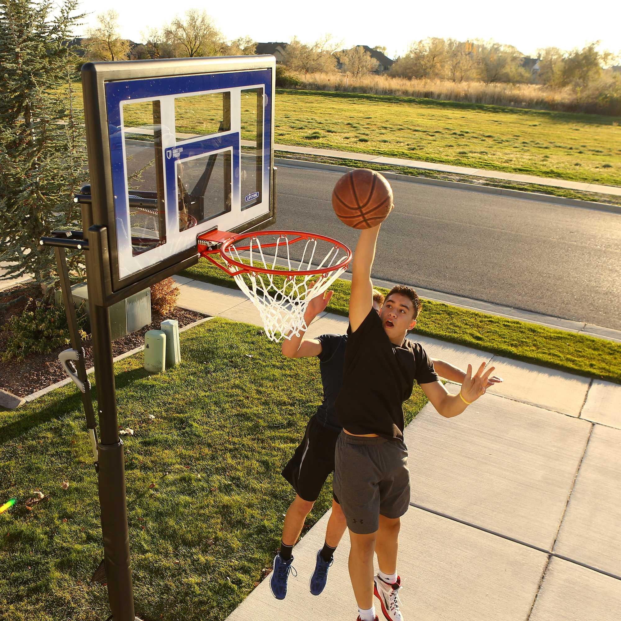Lifetime Aro de Baloncesto Portátil Ajustable para Jóvenes – 90022