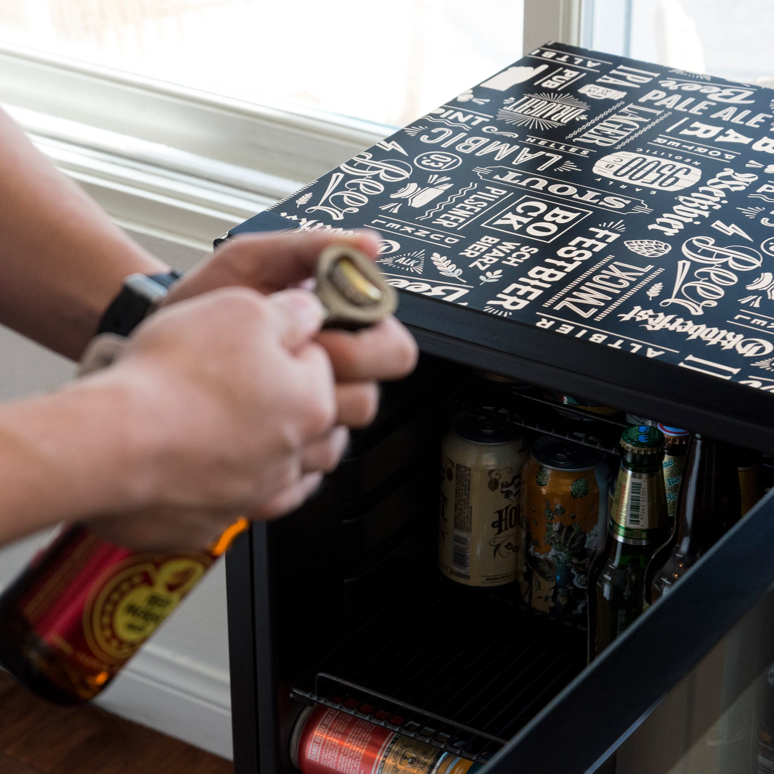 2025 Newair® Refrigerador de Bebidas Independiente