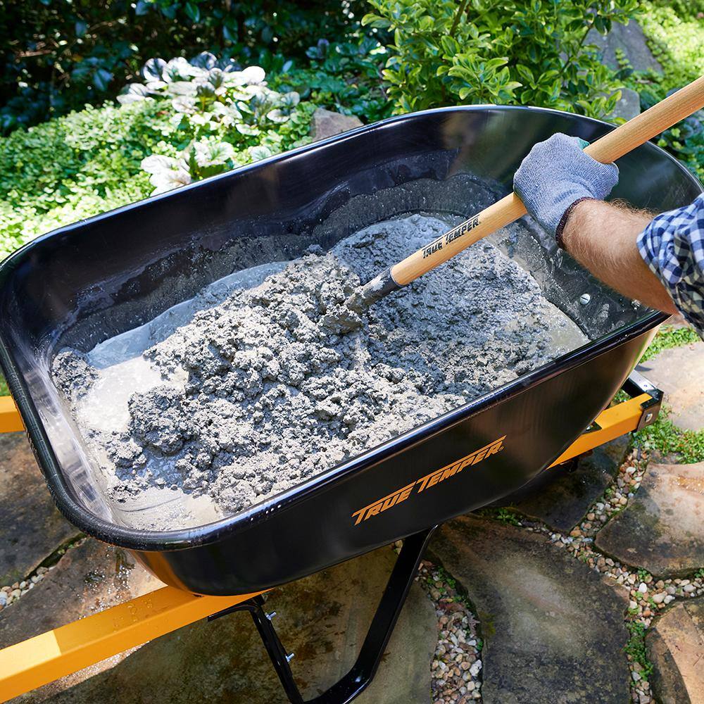 Carretilla True Temper R6STFFEC de Acero 6 pies³ con Rueda Antipinchazos y Mangos de Acero – Kit para Montar