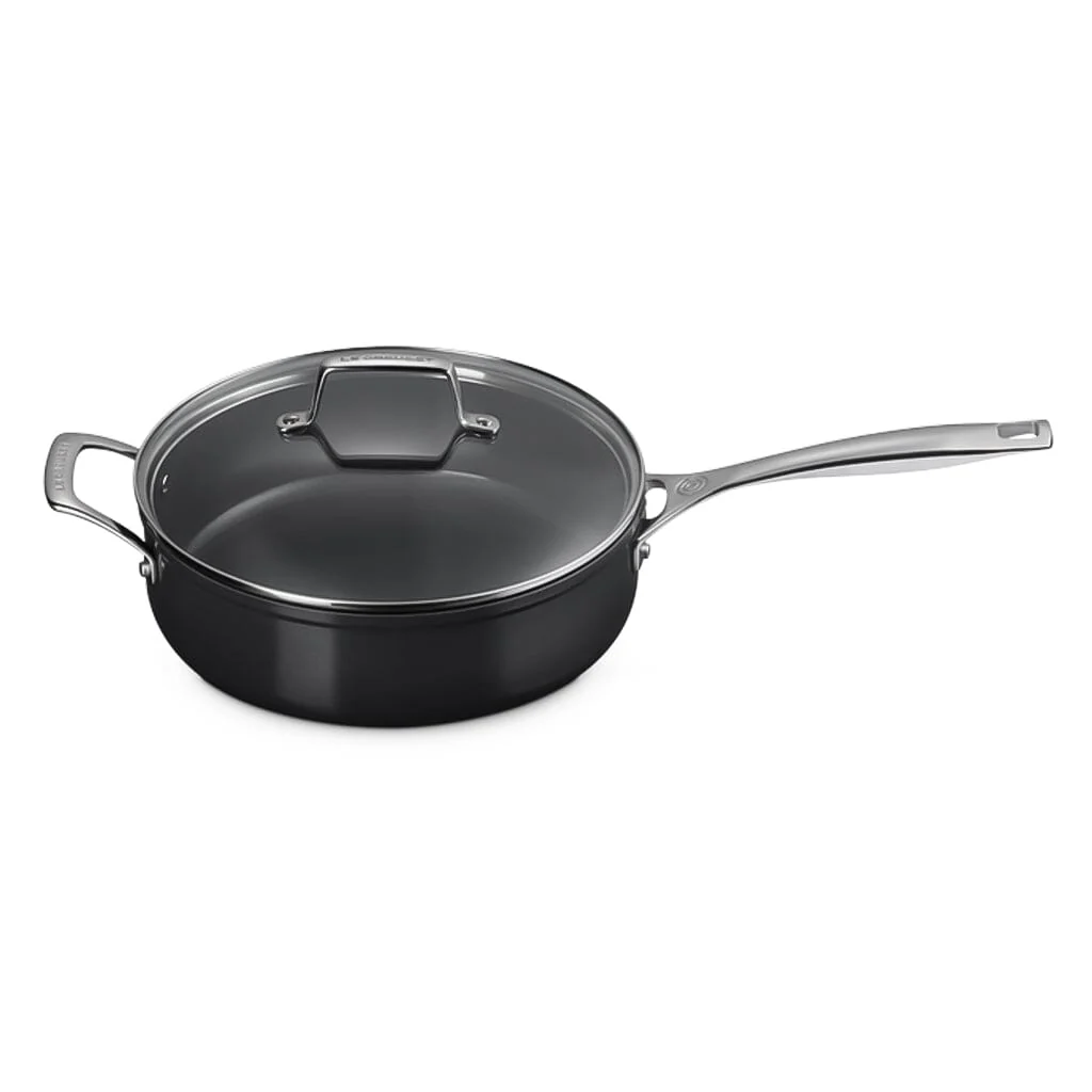 2025 Le Creuset - Cazo Antiadherente Essential 26 cm
