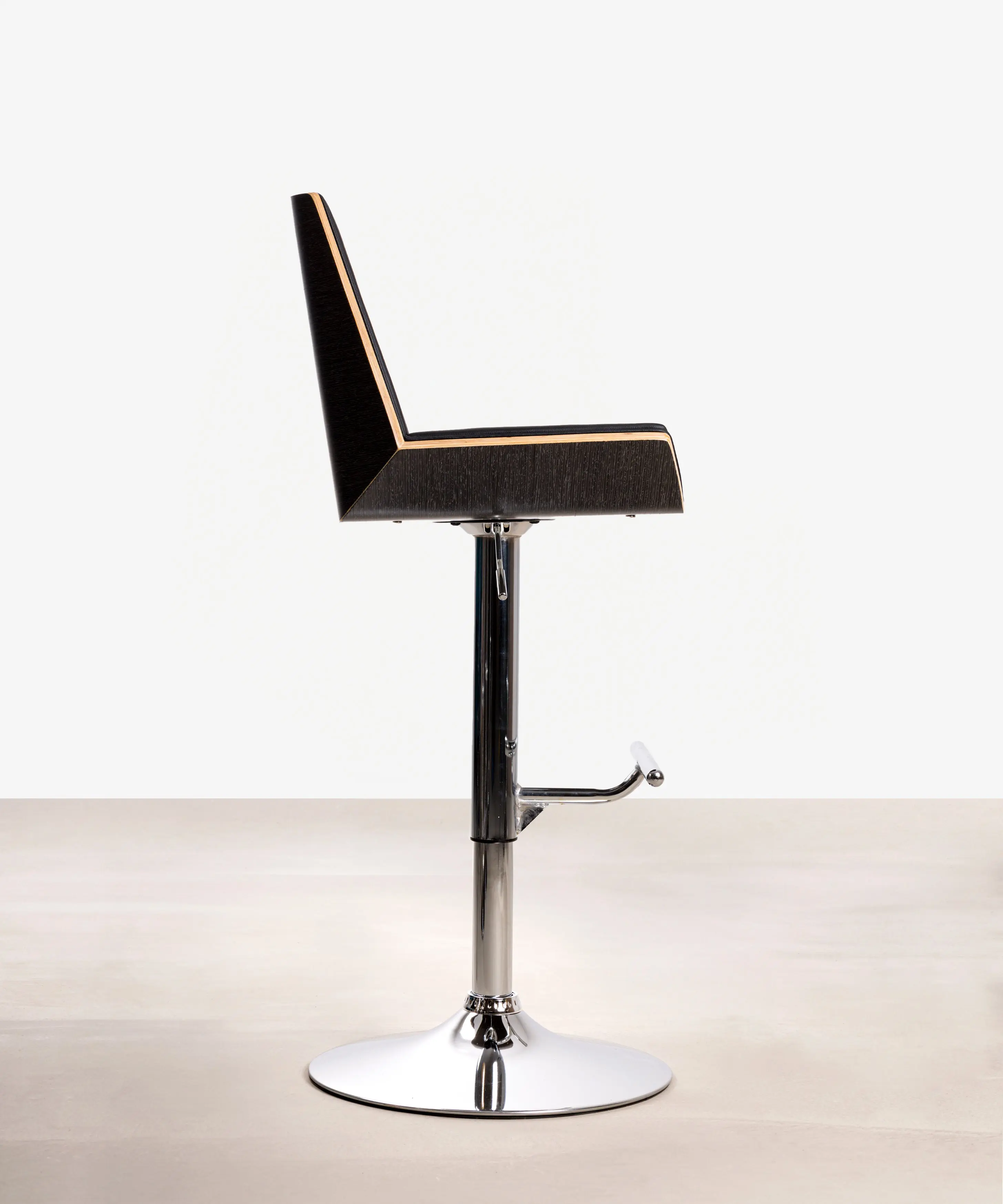 Taburete de Madera y Polipiel Regulable Lyssa