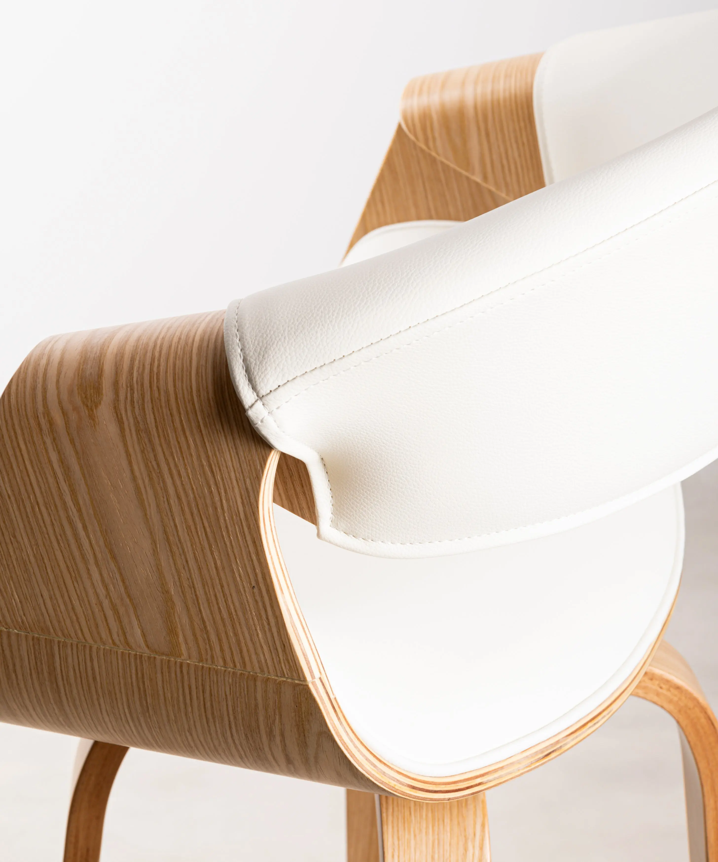 Taburete de Madera y Polipiel Binsa