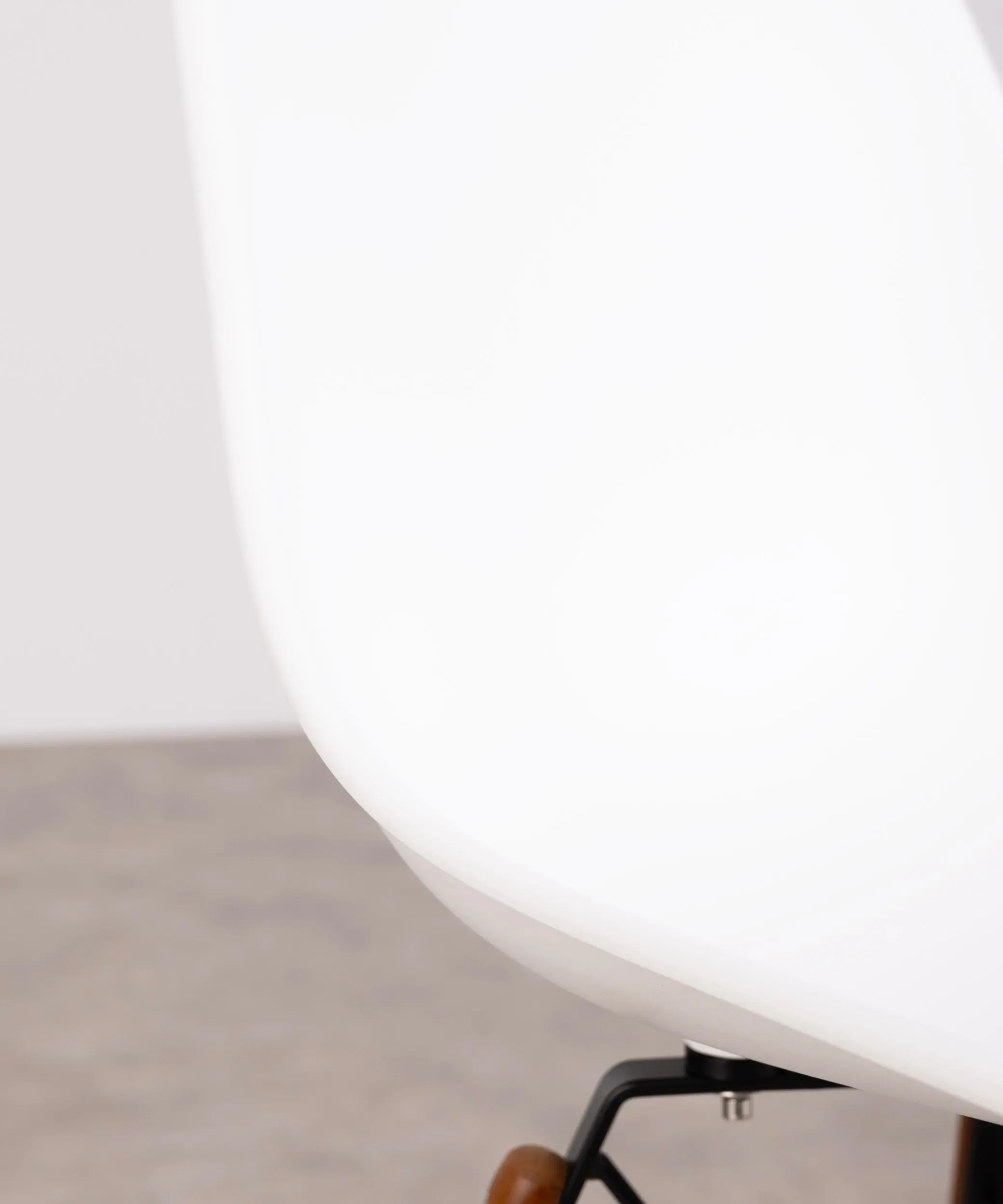 Silla de Polipropileno y Madera Elon