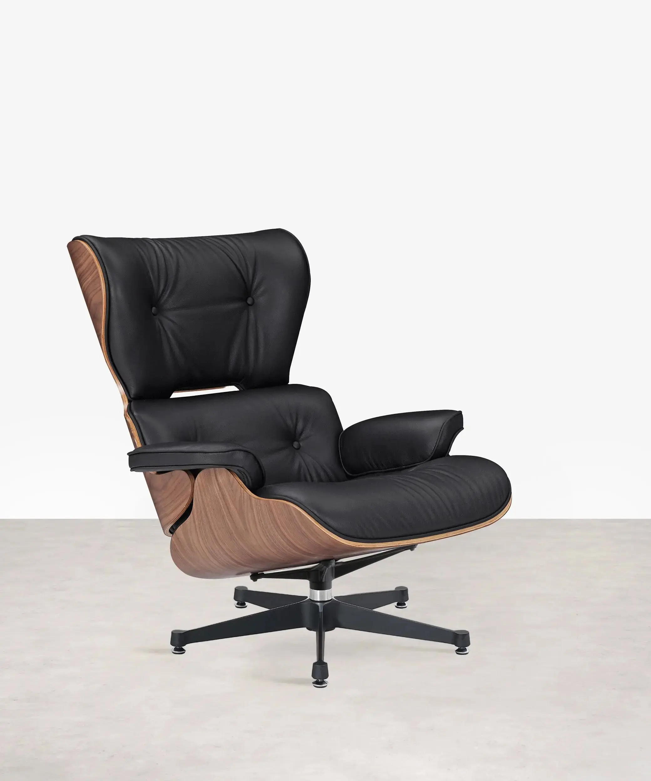 Sillón en Madera Tapizado en Piel con Reposapiés Magnum