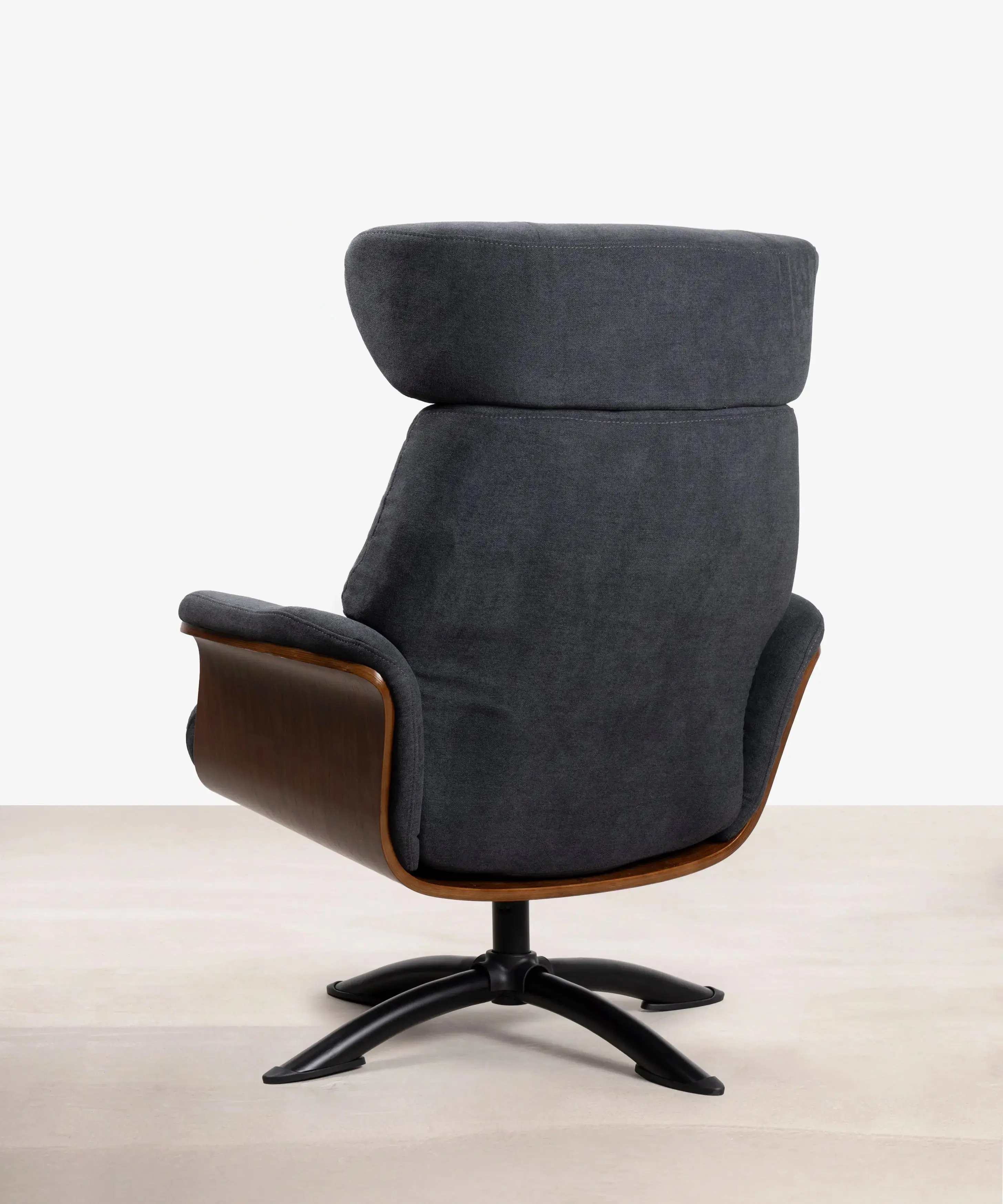 Sillón Reclinable en Madera y Tapizado con Reposapiés Osaka