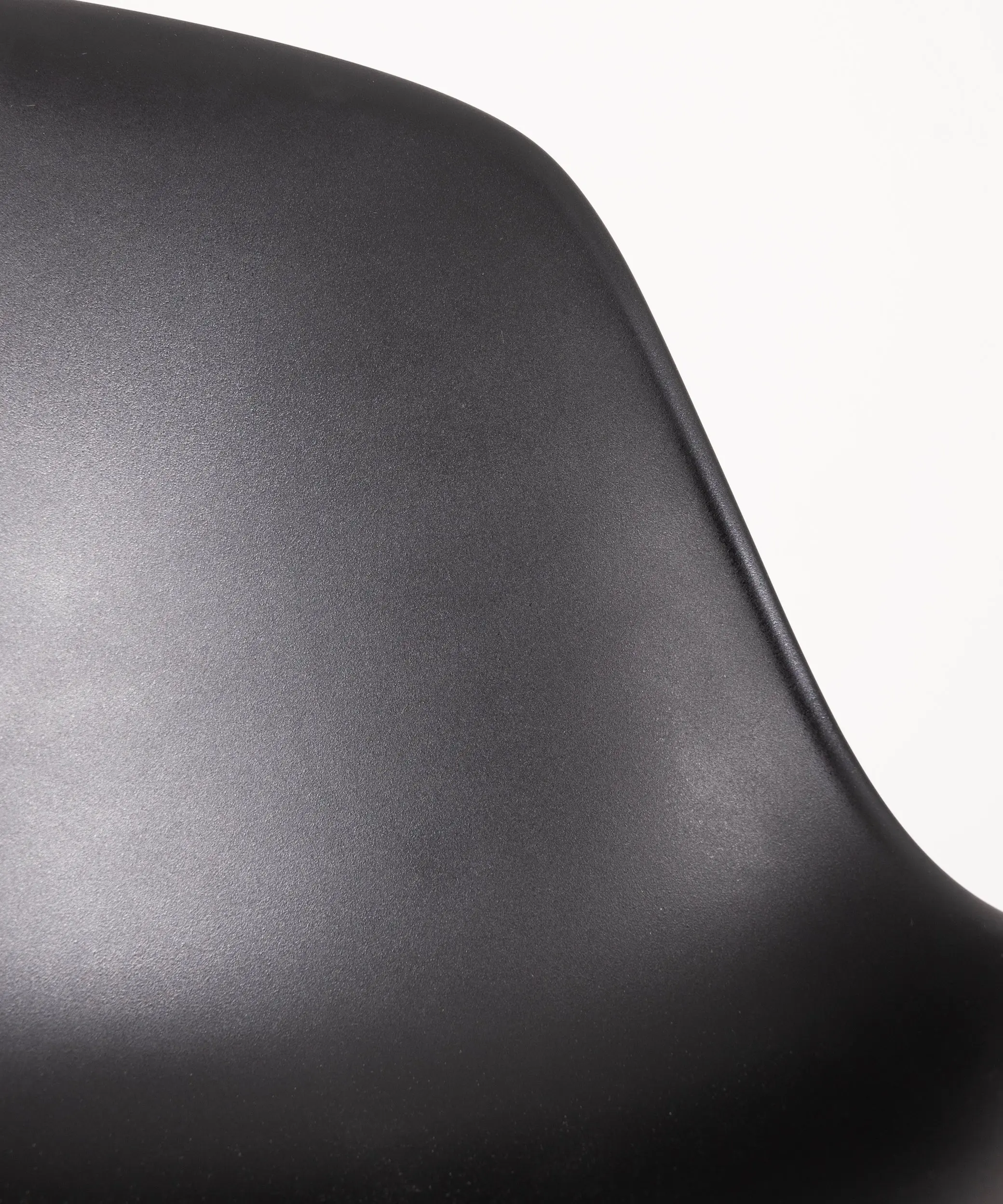 Silla de Polipropileno y Madera Elon