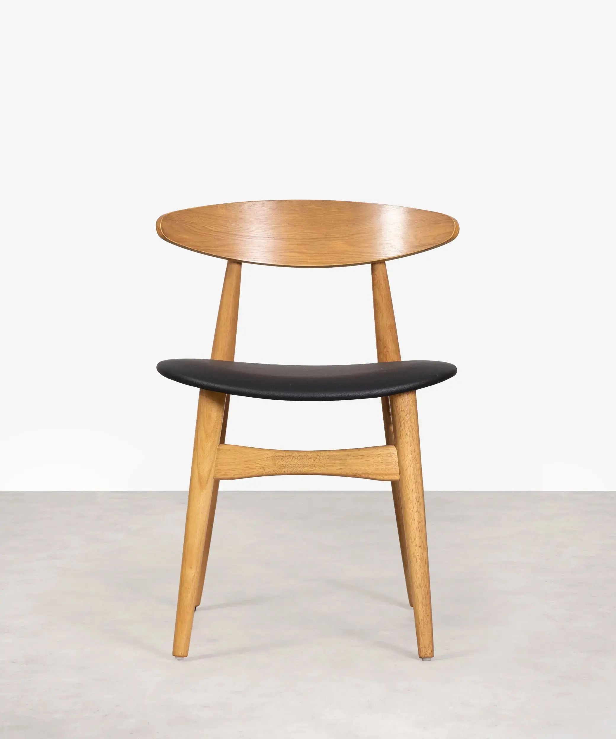 Silla de Comedor en Madera Acolchada Kyoto