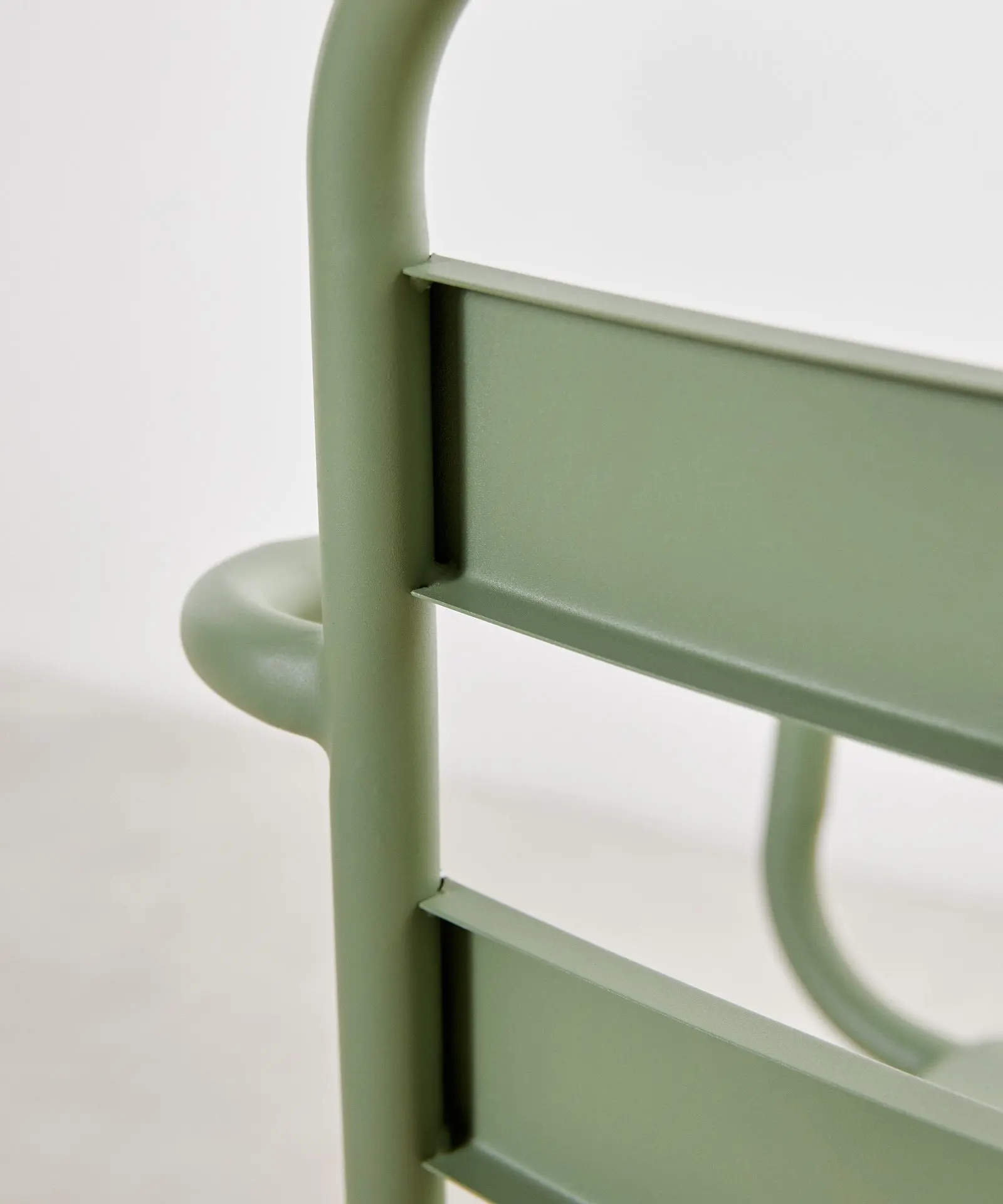 Silla de Metal con Reposabrazos Bora Arms