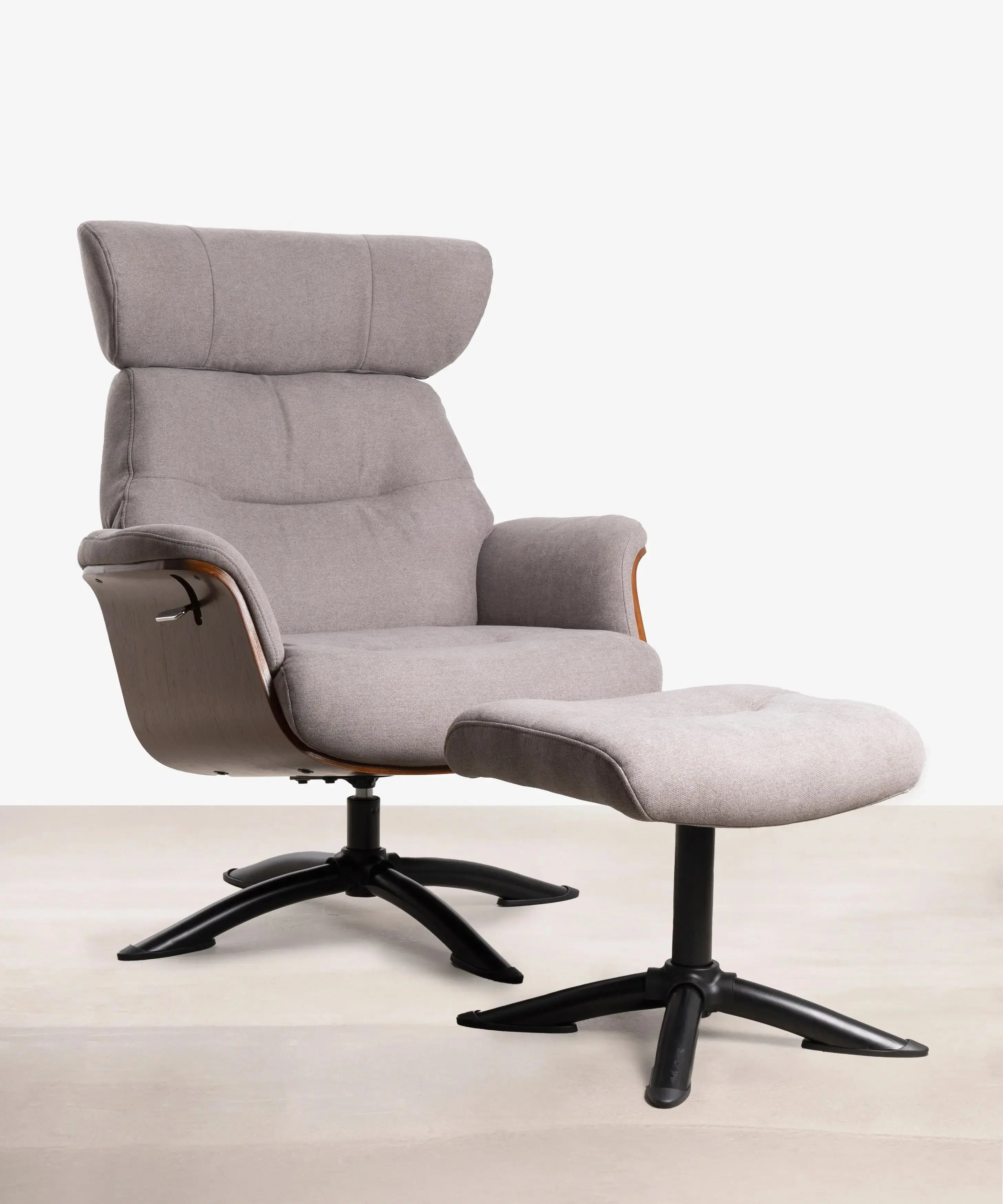 Sillón Reclinable en Madera y Tapizado con Reposapiés Osaka