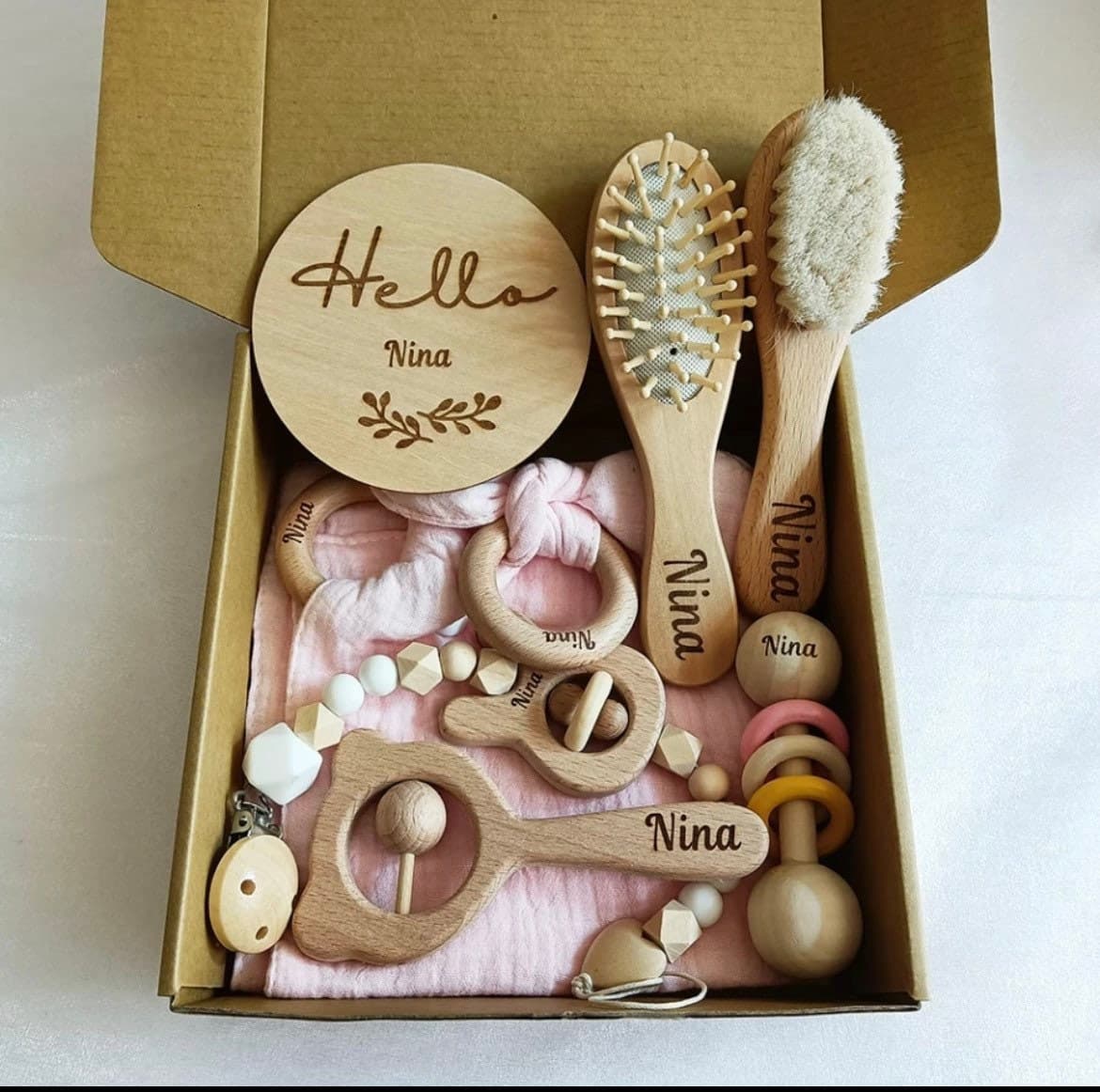 Newborn Baby Hamper | Personalised Baby gift | Personalised Newborn Girl Gift Set 6 pce | Personalised New Baby Gift Box, Baby Gift