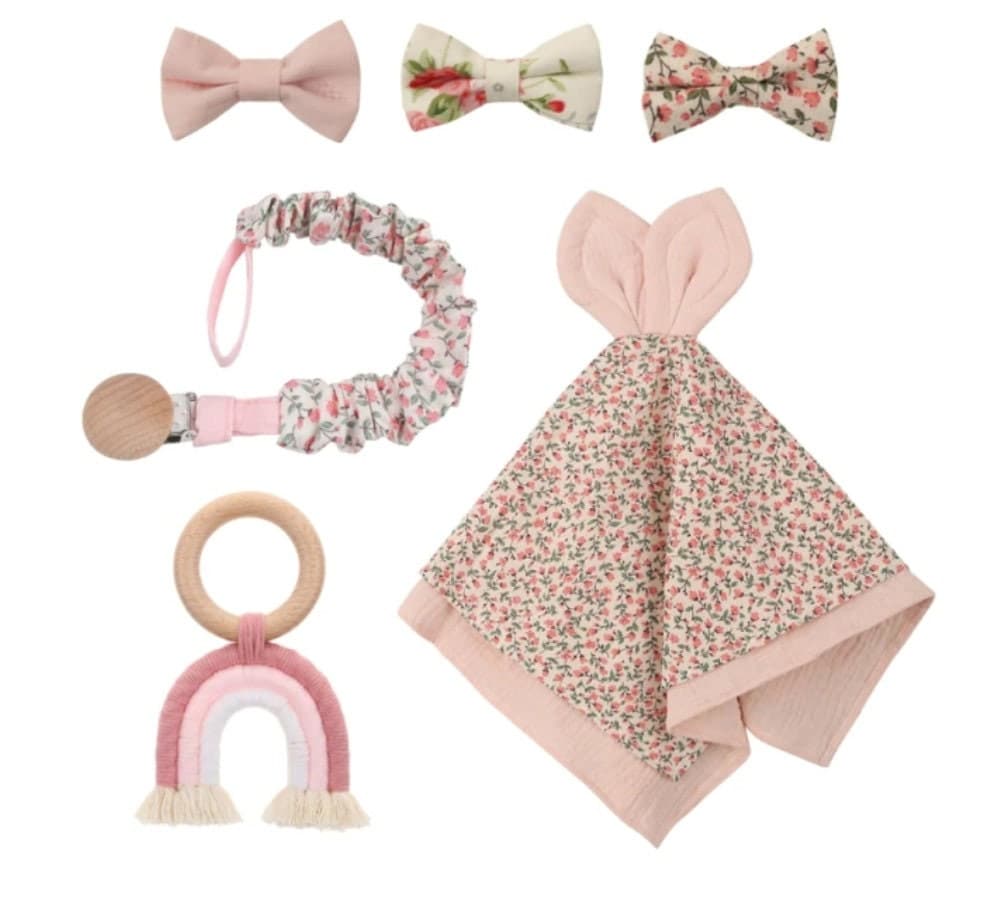 Newborn Baby Girl Hamper | Pink Muslin Comforter &  | Newborn Girl Gift Set | Baby Gift Box, Dummy Chain gift set, Dummy clip gift set,