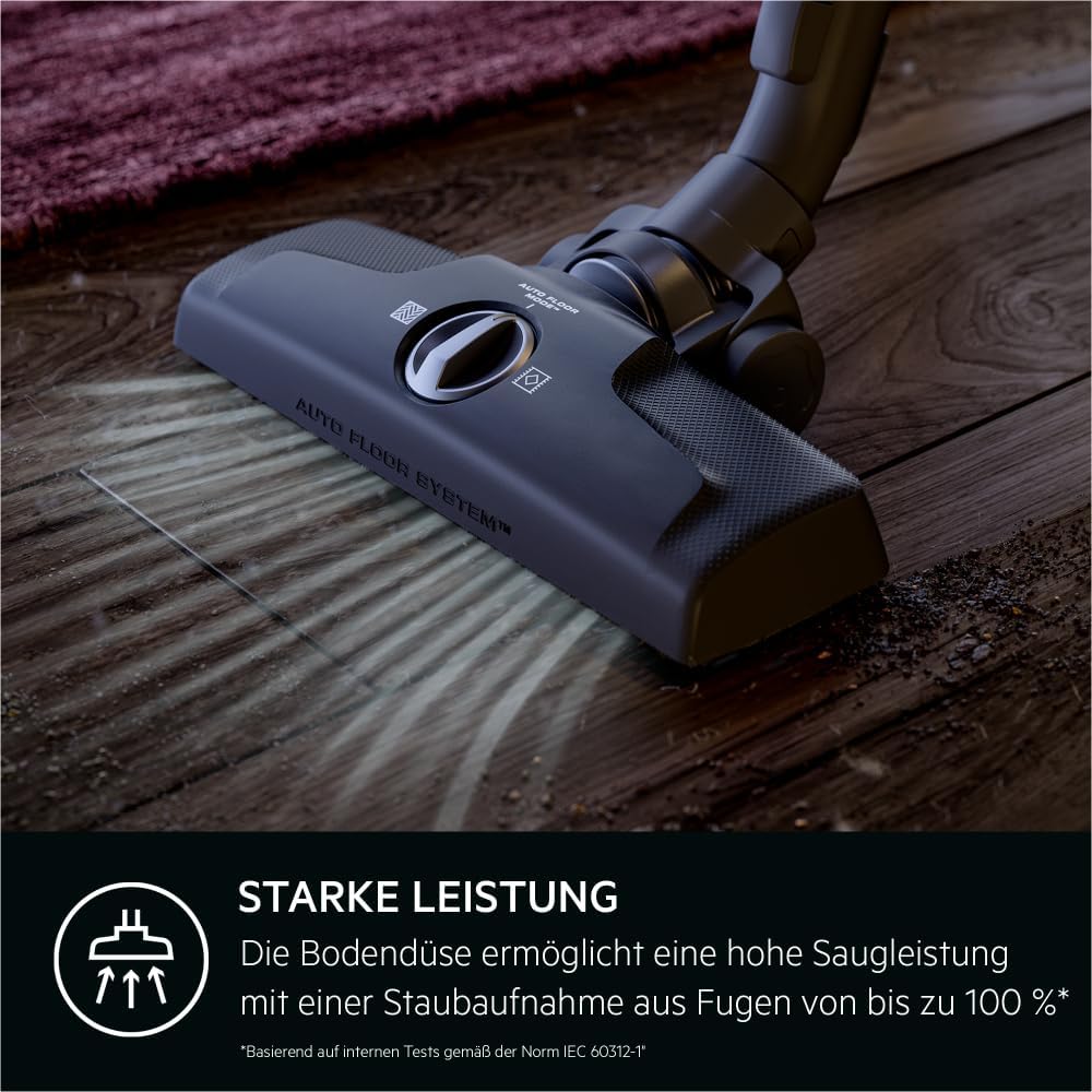 AEG CLEAN 6000 AB61C2DB Staubsauger mit Beutel / hohe Saugleistung / inkl. Polsterdüse / 50 % Recyclingkunststoff / ideal für Haustierbesitzer / Reinigen von Polstern / 12 m Kabel / 750 W / Blau