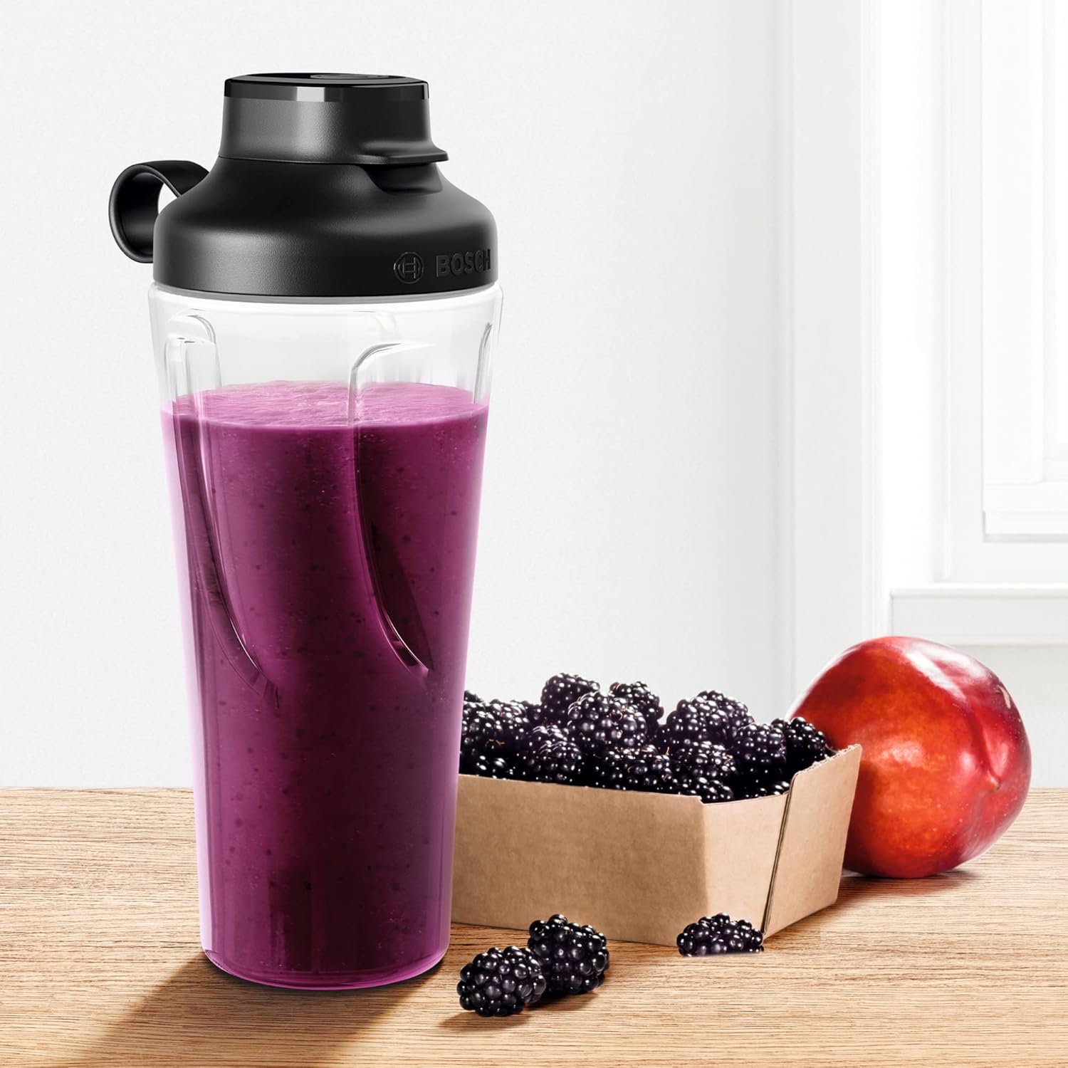 Bosch Standmixer VitaBoost MMBH6P6BDE, 6-Klingen-Edelstahlmesser, 2,5l Tritan-Mixbehälter, Stopfer, 6 Automatikprogramme, Rezeptbuch, BPA-frei, einfache Reinigung, 45,000 U/min, 1600 W, schwarz