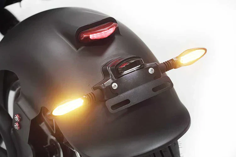 Mangosteen M1P Elektro-Chopper in Weinrot – 2000W Bürstenloser Motor, 60 km/h Hchstgeschwindigkeit