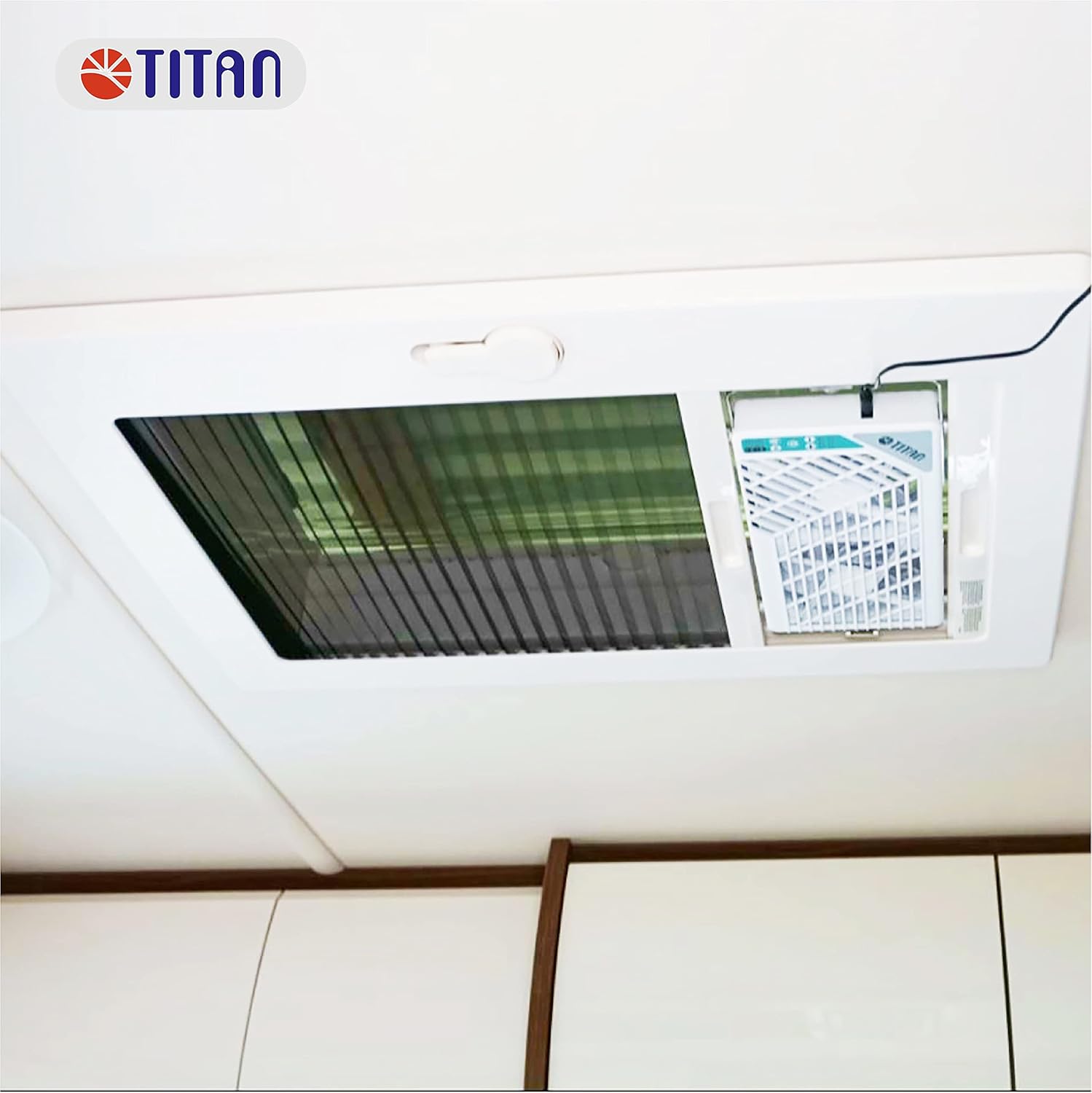 TITAN Leiser Dachventilator, 12 V Gleichstrom, 140 mm, doppelt, wendbar, Dachfensterventilator mit kabelloser Steuerung für Wohnmobil, Wohnmobil, TTC-SC21/V3