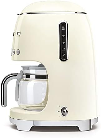 Smeg, DCF02BLMEU, Filter-Kaffeemaschine, Aroma und Autostart-Funktion, Glaskaraffe bis 12 Tassen, 2 Intensitätsniveaus, Warmhaltefunktion, 1050W, Mattschwarz
