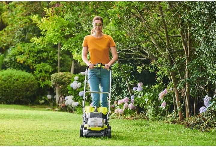 RYOBI 18 V ONE+ Akku-Rasenmäher RLM18X33B40 (Schnittbreite 33 cm, 5-fache Höhenverstellung 25-65 mm, zusammenklappbares Griffgestänge, inkl. Mulchkeil, 35l Grasfangsack, 4,0Ah Akku & Ladegerät)