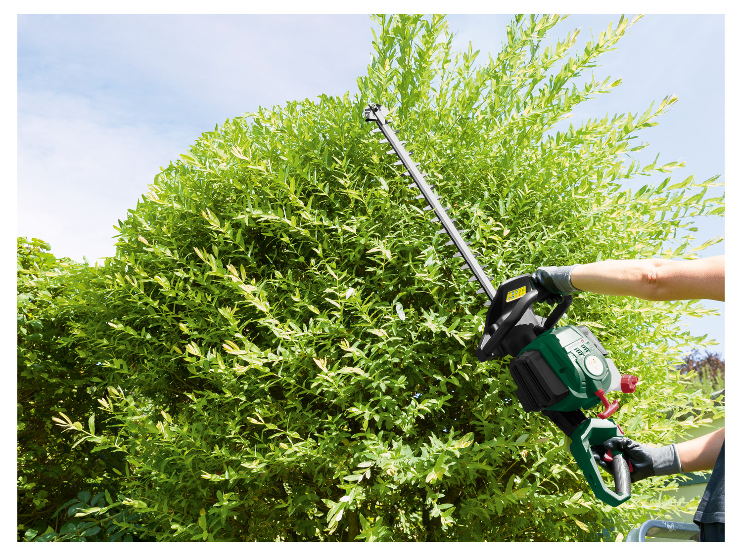 PARKSIDE® Benzin Heckenschere »PBHS 700 A1«, 700 W, Schnittlänge 57 cm