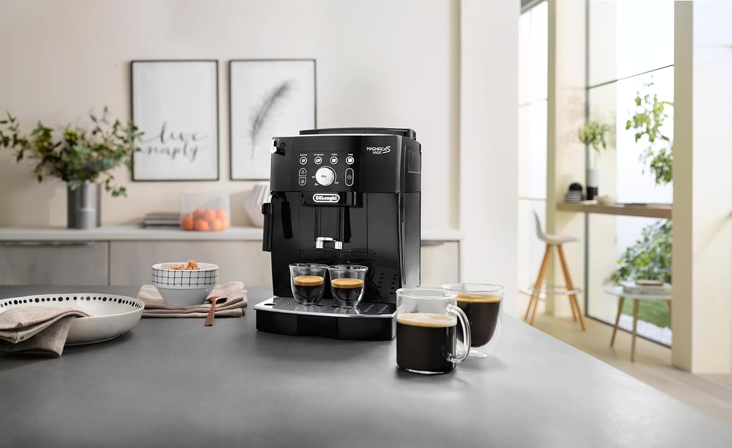 De'Longhi Magnifica Start ECAM222.20.B, Kaffeevollautomat mit Milchaufschäumdüse, für Cappuccino, mit Espresso-Direktwahltase und 2x Espresso Funktion, 13-stufiges Kegelmahlwerk, 1450 W, Schwarz
