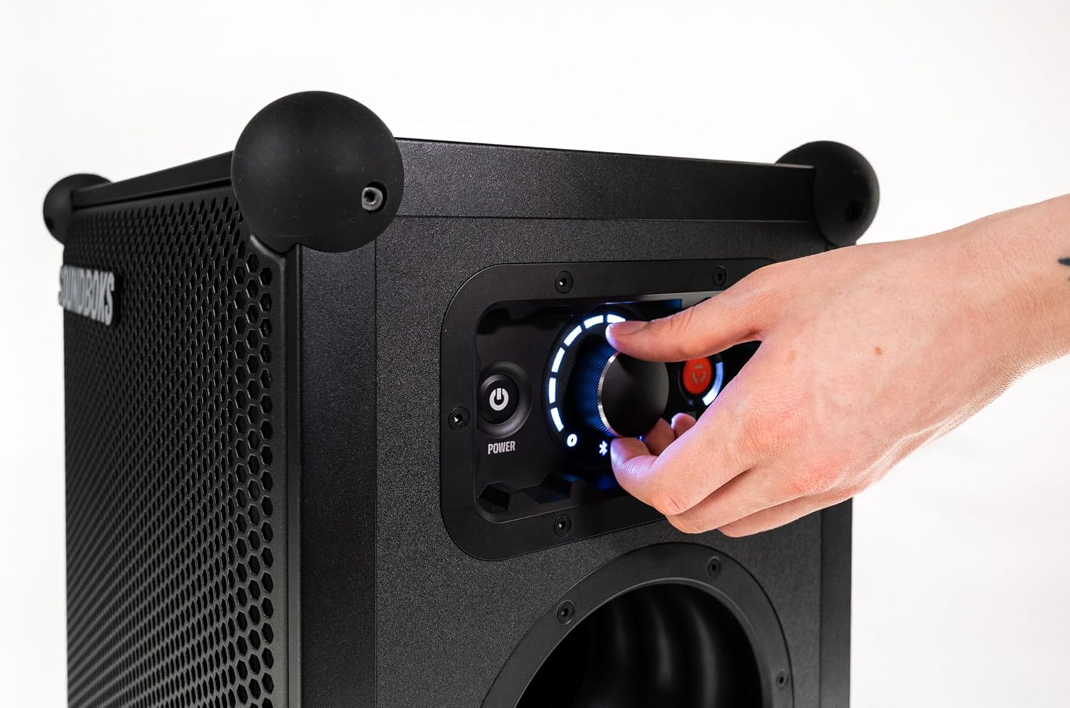 SOUNDBOKS 4 - Bluetooth Performance Speaker - USB-C-Aufladung Akku - Lautester Party Lautsprecher mit 40 Stunden Akku - Kabelloser und tragbarer Lautsprecher - Designed in Dänemark - 126dB (Schwarz)