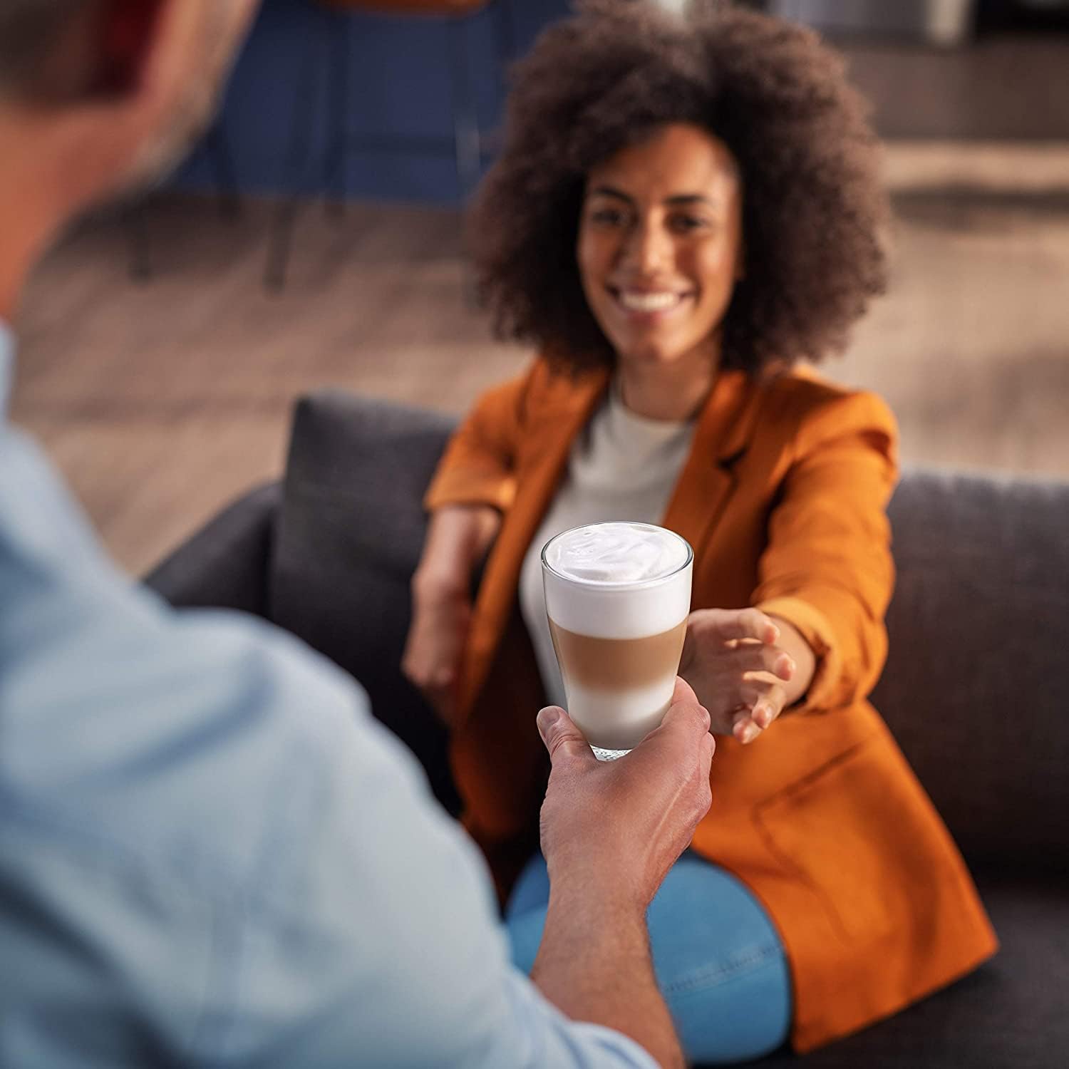 Philips Serie 5400 Kaffeevollautomat – LatteGo Milchsystem, 12 Kaffeespezialitten, Intuitives Display, 4 Benutzerprofile, Chrom (EP5447/90)