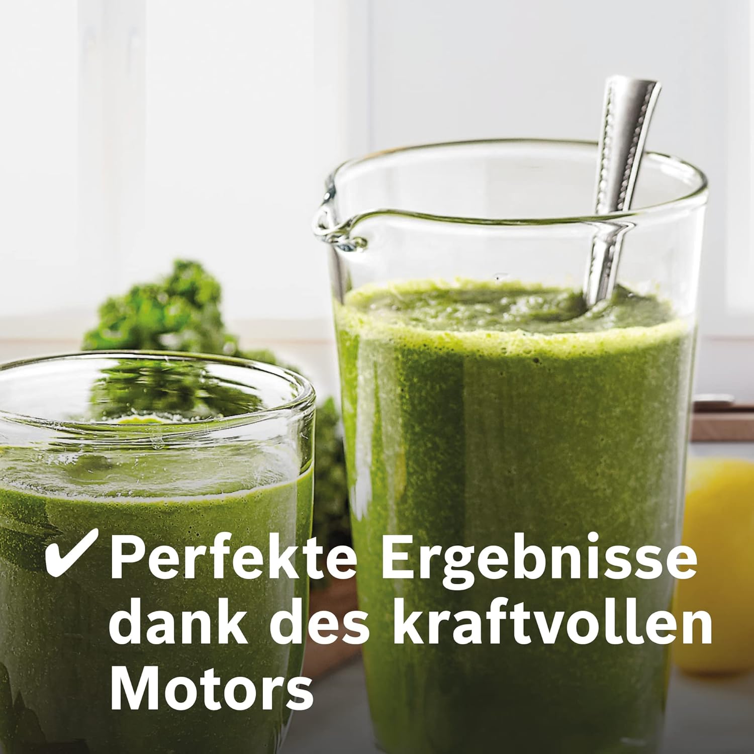 Bosch Standmixer VitaBoost MMBH6P6BDE, 6-Klingen-Edelstahlmesser, 2,5l Tritan-Mixbehälter, Stopfer, 6 Automatikprogramme, Rezeptbuch, BPA-frei, einfache Reinigung, 45,000 U/min, 1600 W, schwarz