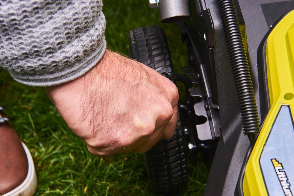 RYOBI 18 V ONE+ Akku-Rasenmäher RLM18X33B40 (Schnittbreite 33 cm, 5-fache Höhenverstellung 25-65 mm, zusammenklappbares Griffgestänge, inkl. Mulchkeil, 35l Grasfangsack, 4,0Ah Akku & Ladegerät)