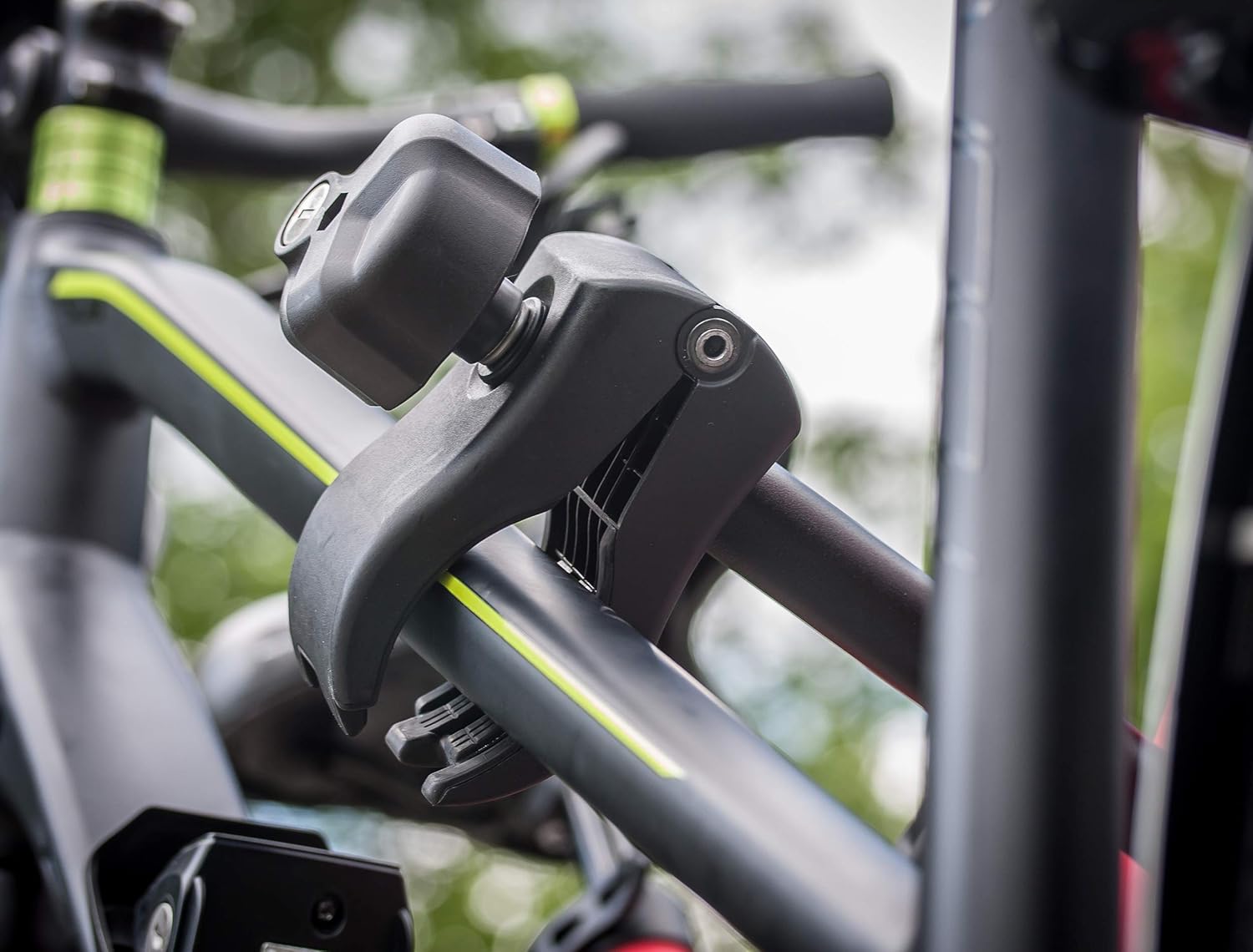 EUFAB 12010LAS Fahrradträger POKER-F, E-Bike geeignet, komplett vormontiert, Diebstahlschutz, für 2 Fahrräder, für Anhängerkupplung, Schwarz, 142 x 70 x 58 cm