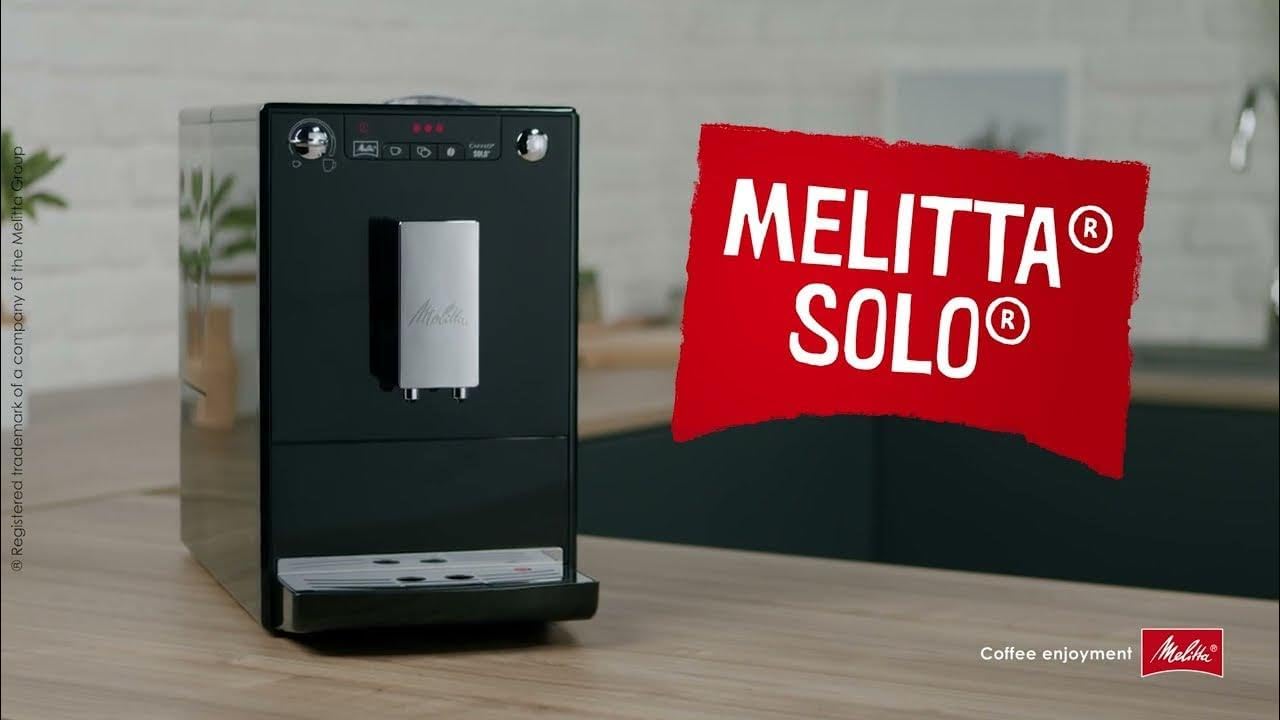 Melitta Solo - Kaffeevollautomat mit höhenverstellbarem Auslauf, kleine Kaffeemaschine mit abnehmbarem Wassertank, für z. B. Espresso oder Café Crème, silber