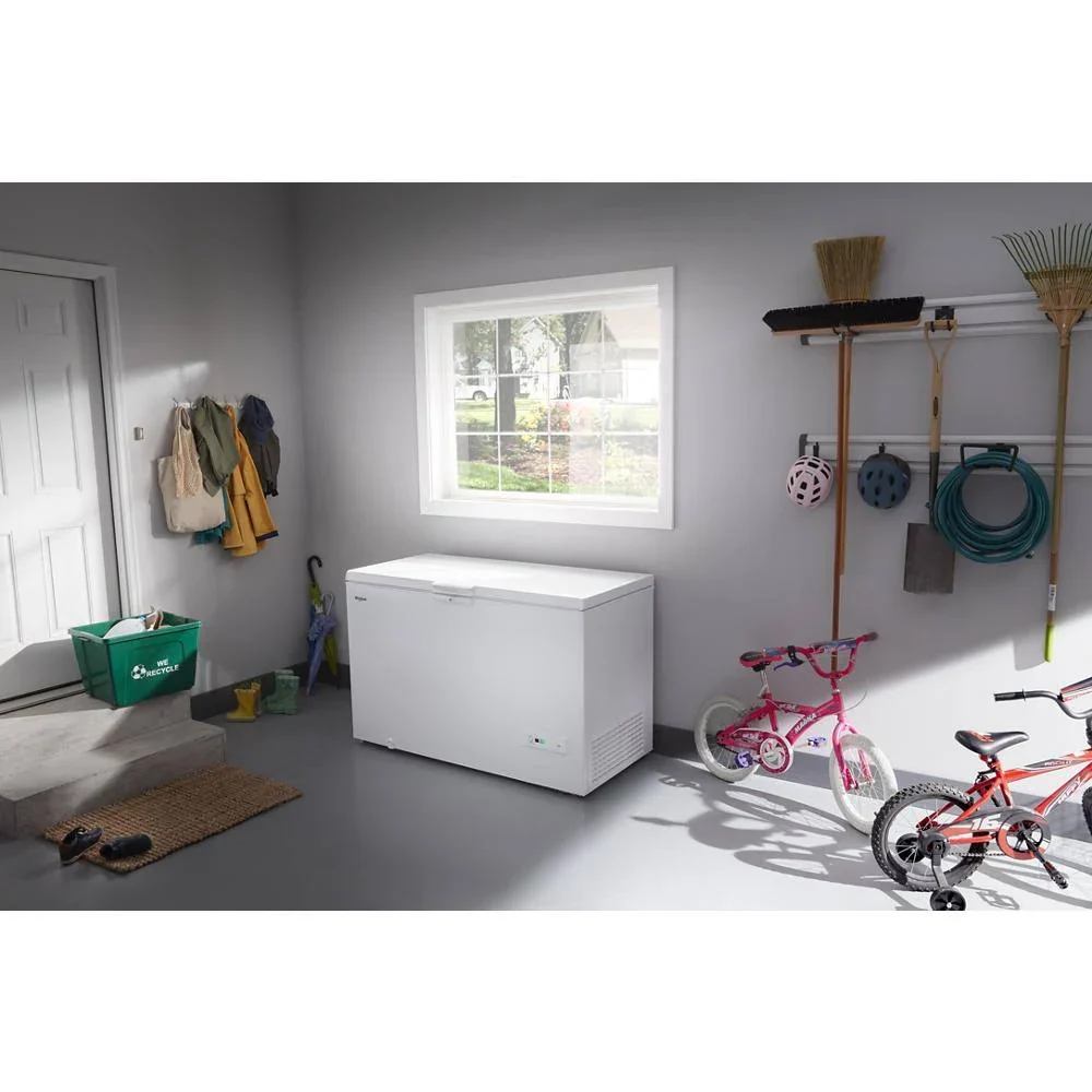 Whirlpool 16-cu ft Convertible Chest Freezer to Refrigerator with Baskets - White | WZC5116LW