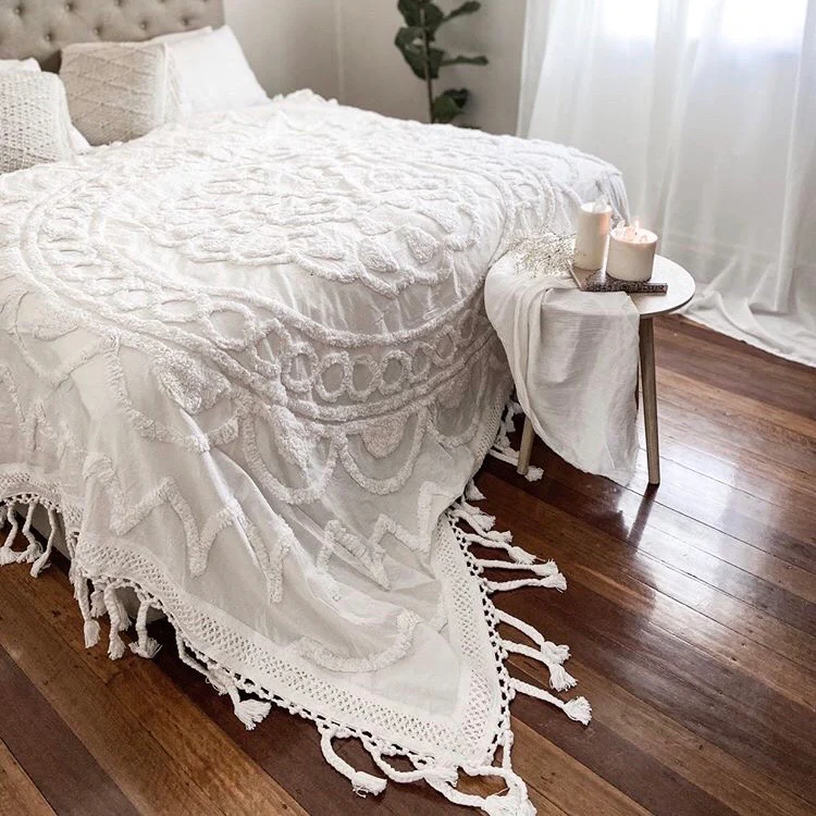 Halayah ��Sanctuary�� Throw | Willow & Beech Boheme Collection