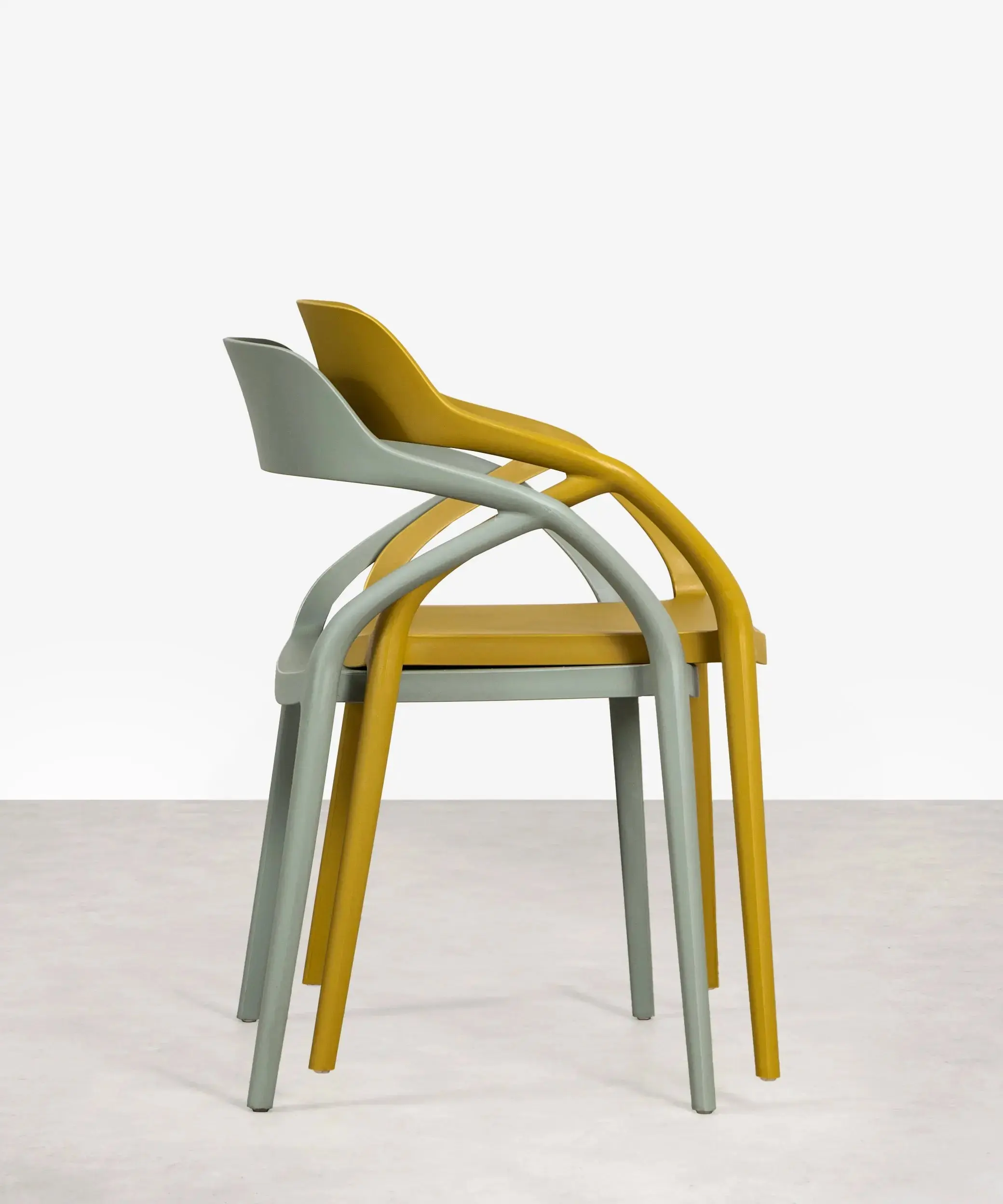 Silla de Polipropileno con Reposabrazos Grace