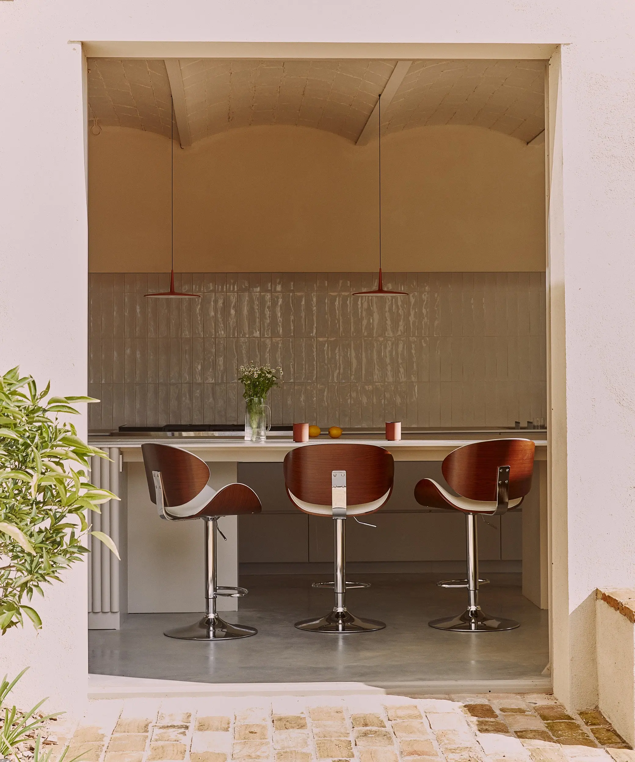 Taburete de Madera y Polipiel Regulable Shelley